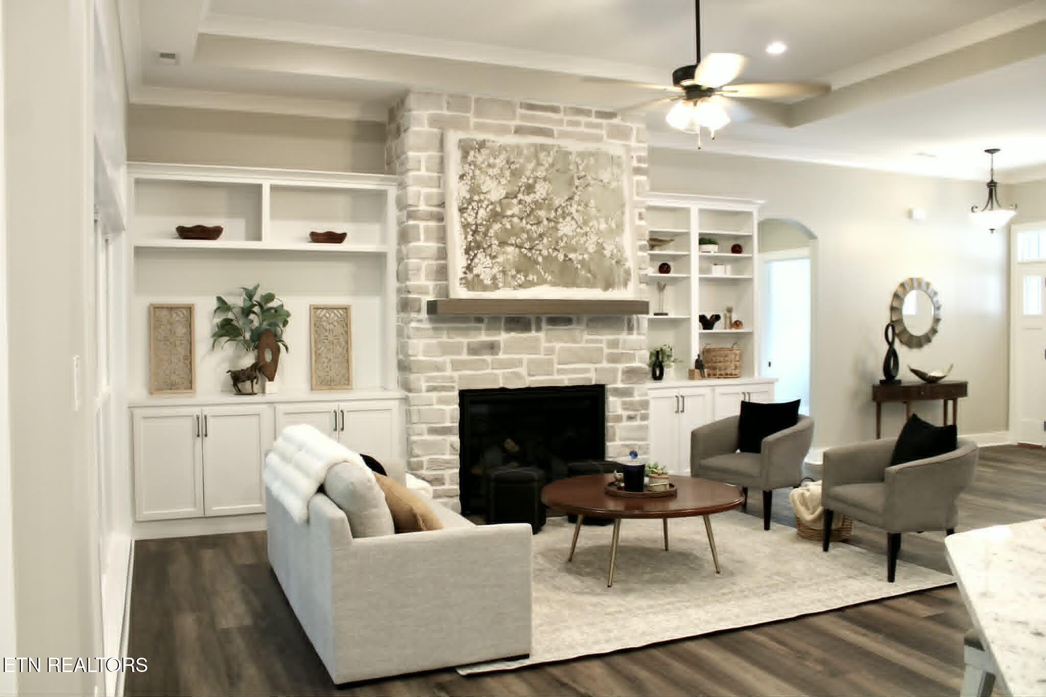 216 Chahyga Circle Loudon TN 37774