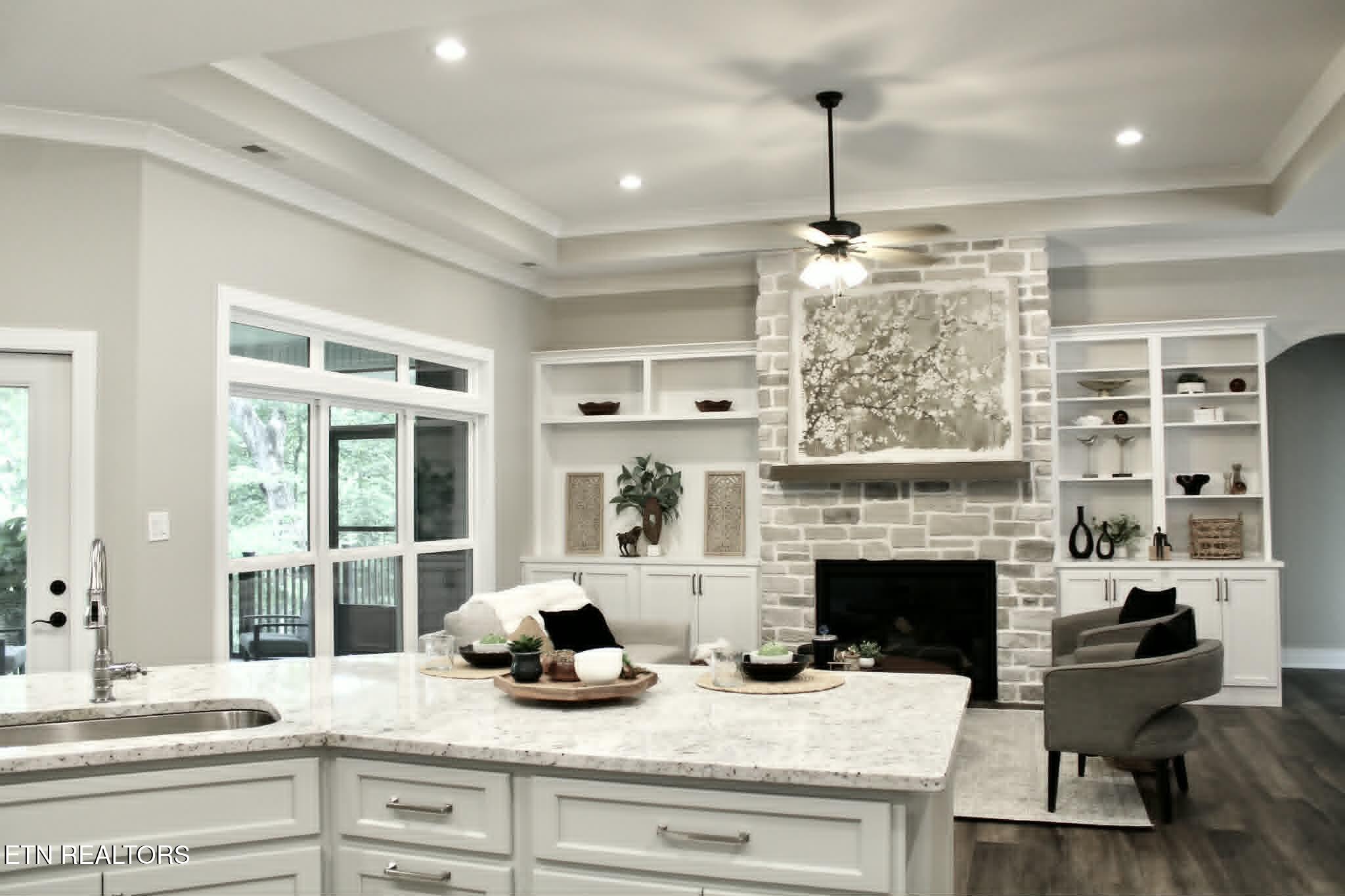 216 Chahyga Circle Loudon TN 37774