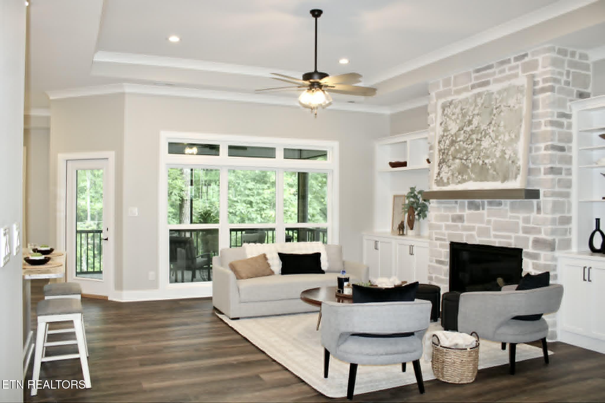 216 Chahyga Circle Loudon TN 37774