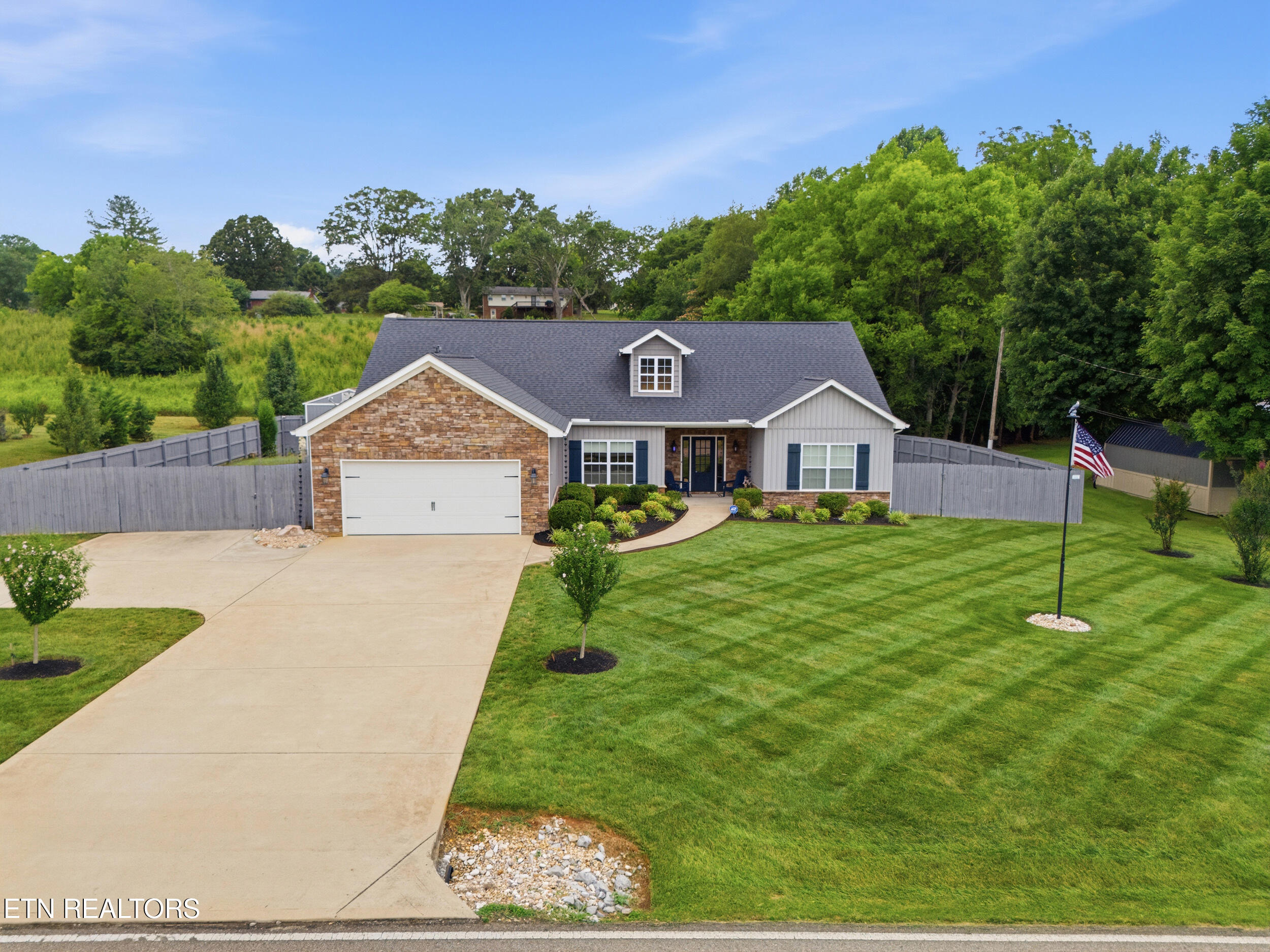 1290 Harrison Road Lenoir City TN 37771