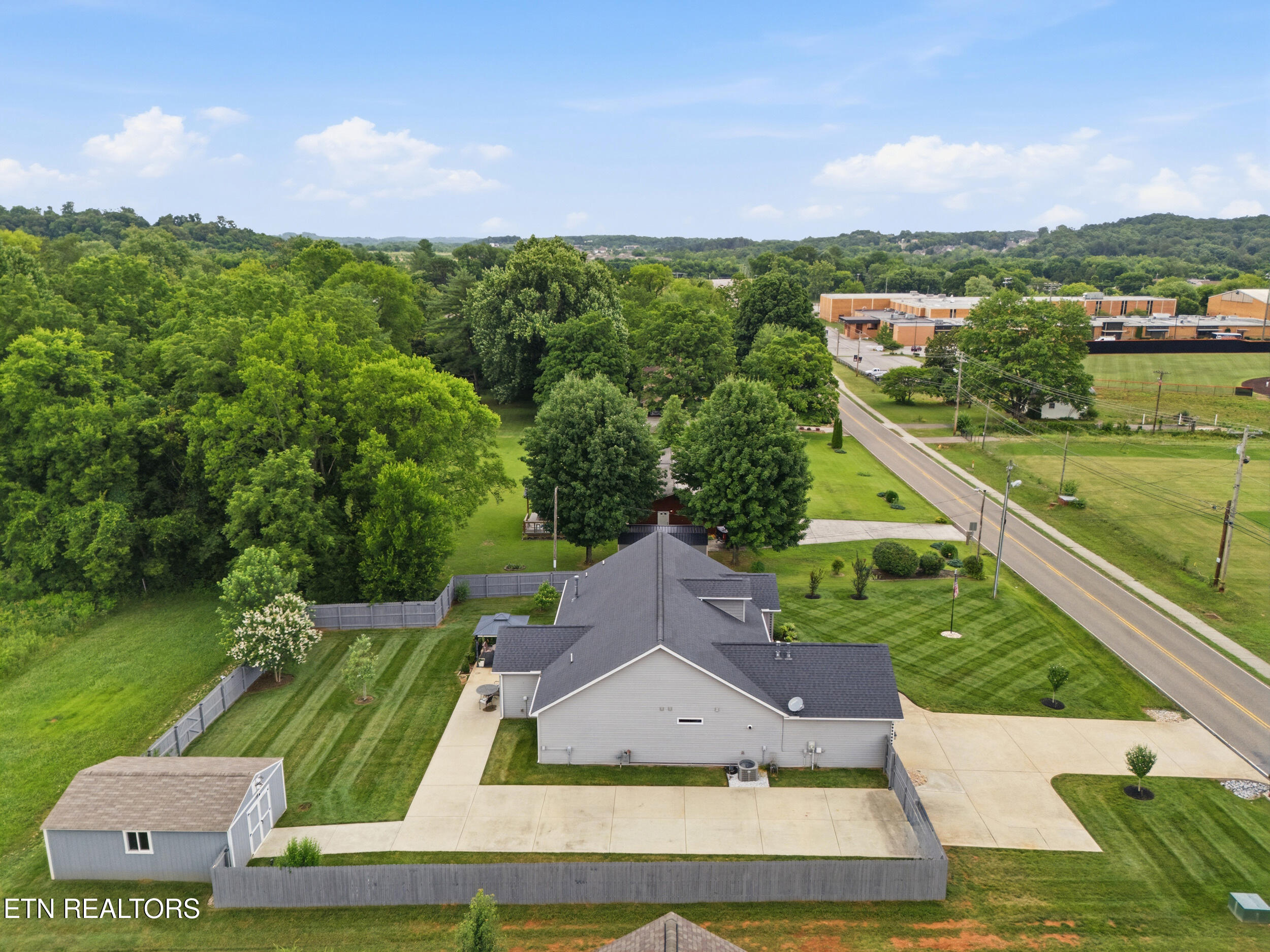 1290 Harrison Road Lenoir City TN 37771