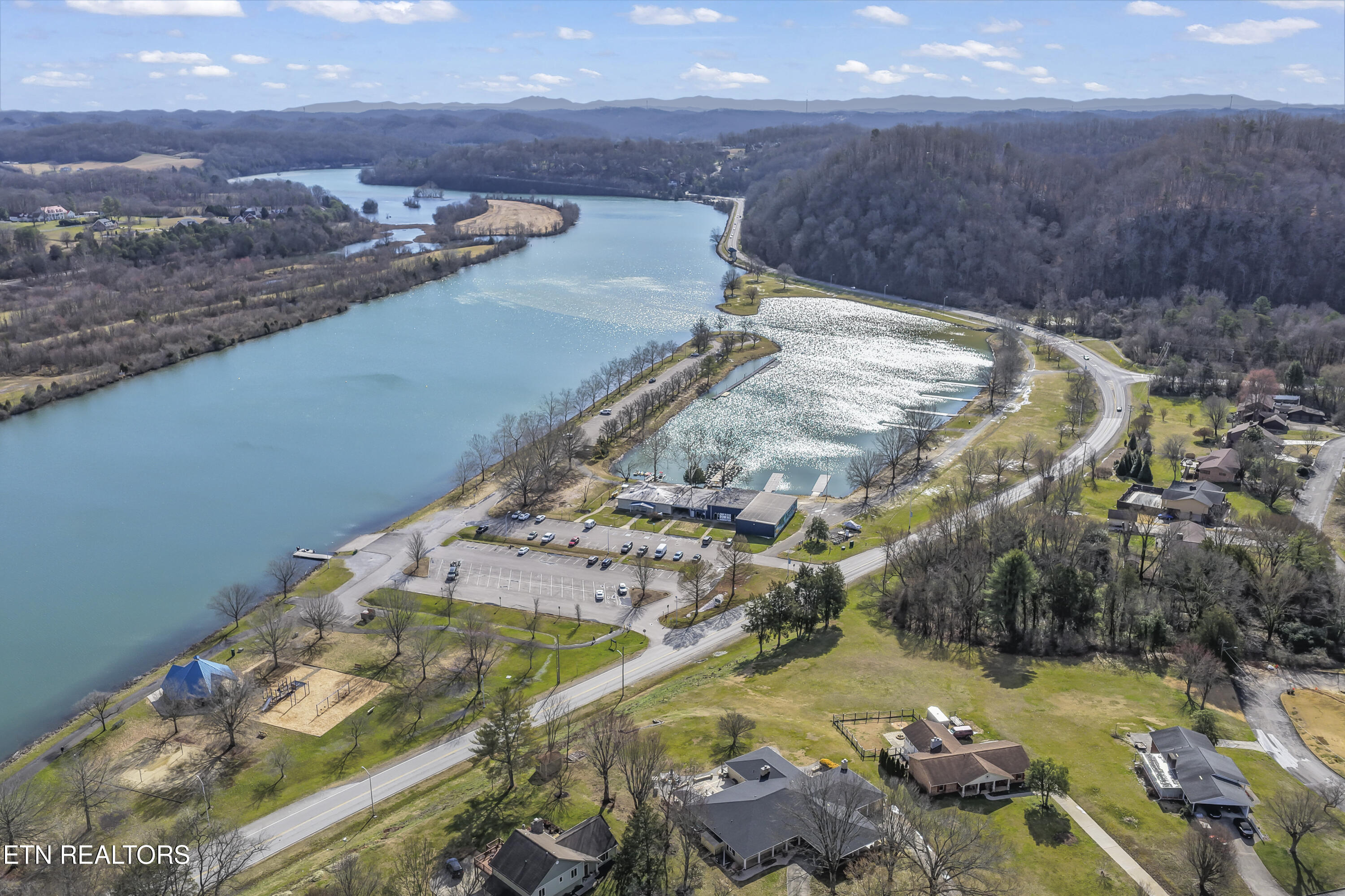 103 Amanda Place Oak Ridge TN 37830