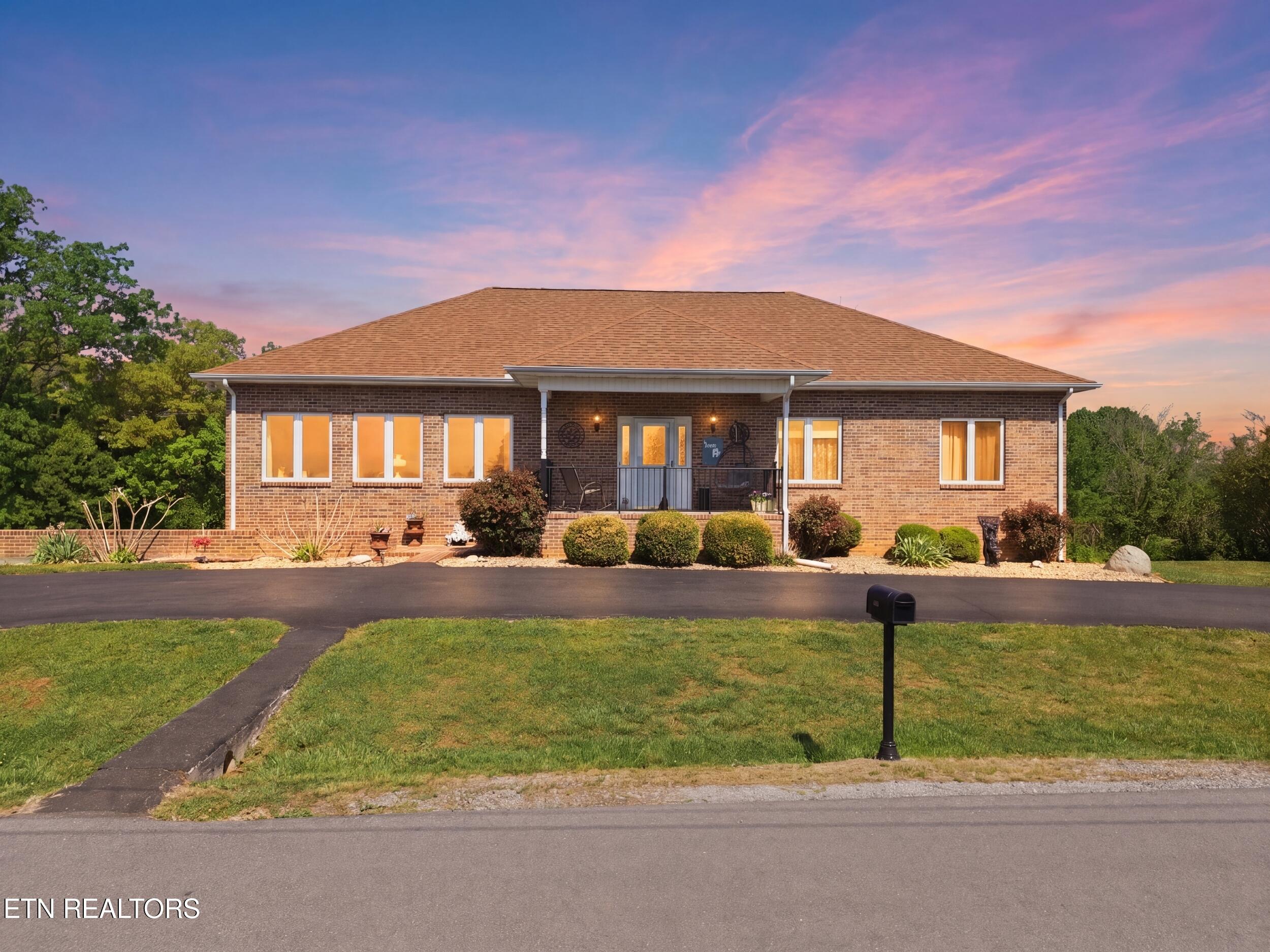 446 Gaut Road Dandridge TN 37725