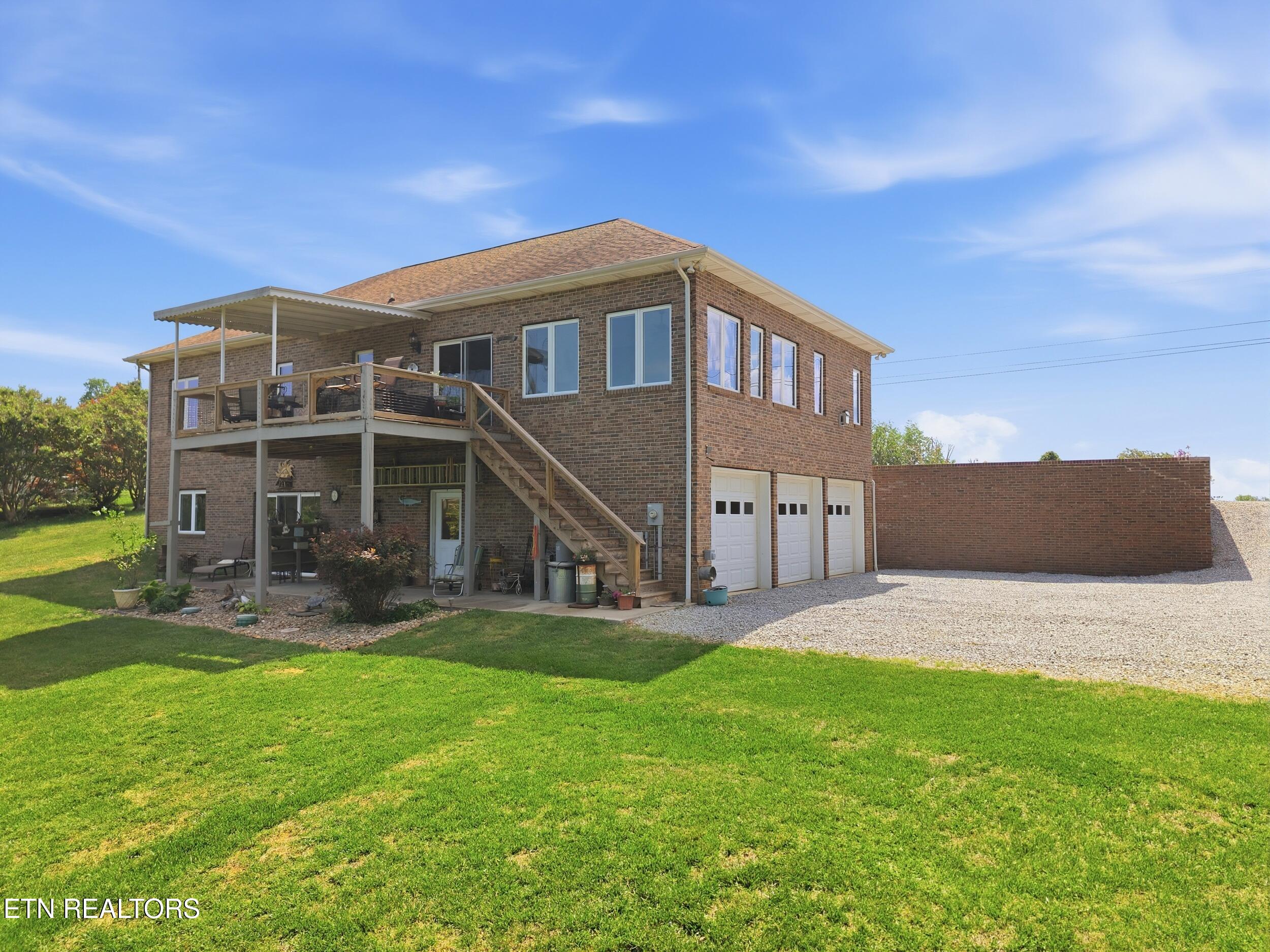 446 Gaut Road Dandridge TN 37725