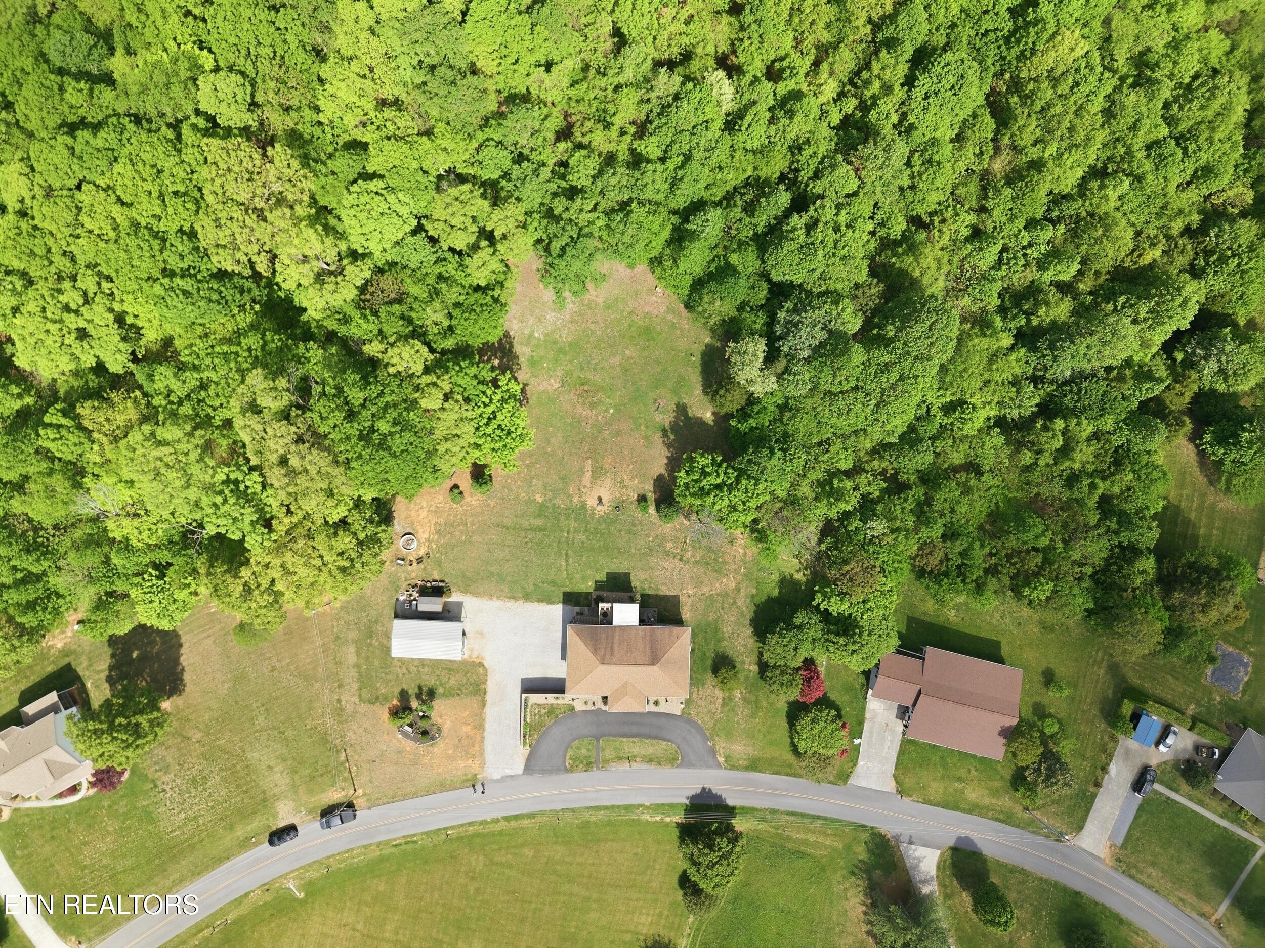 446 Gaut Road Dandridge TN 37725