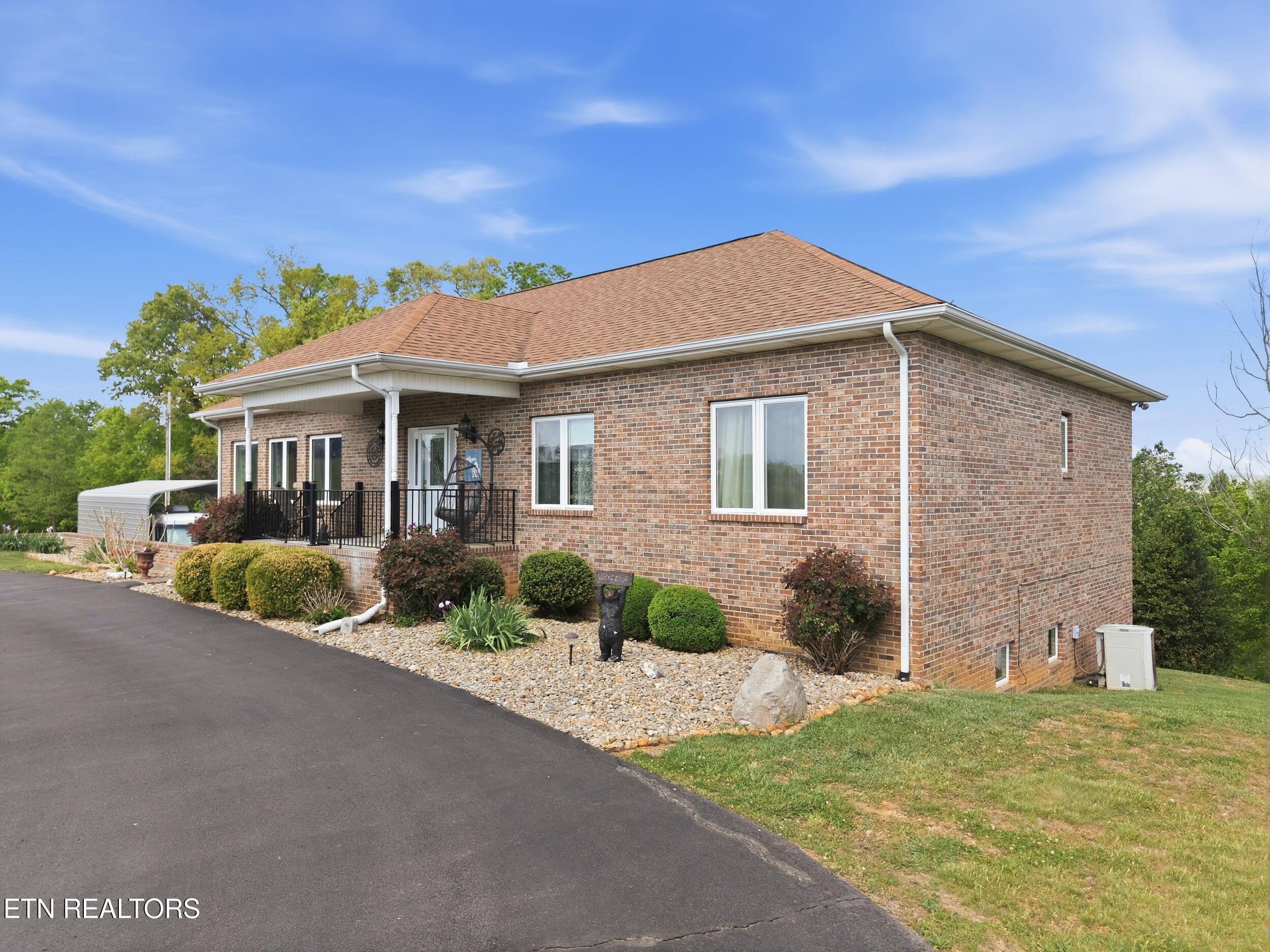 446 Gaut Road Dandridge TN 37725
