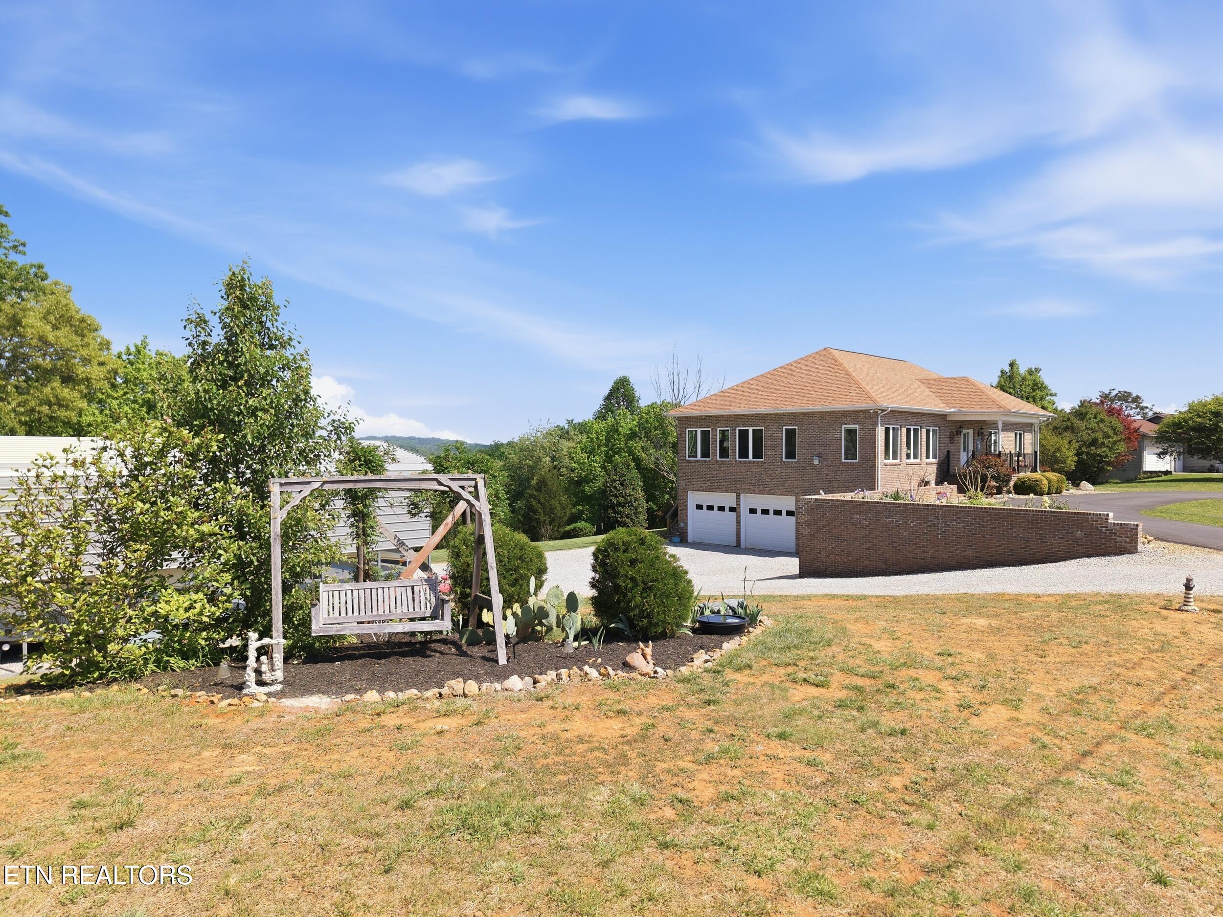 446 Gaut Road Dandridge TN 37725