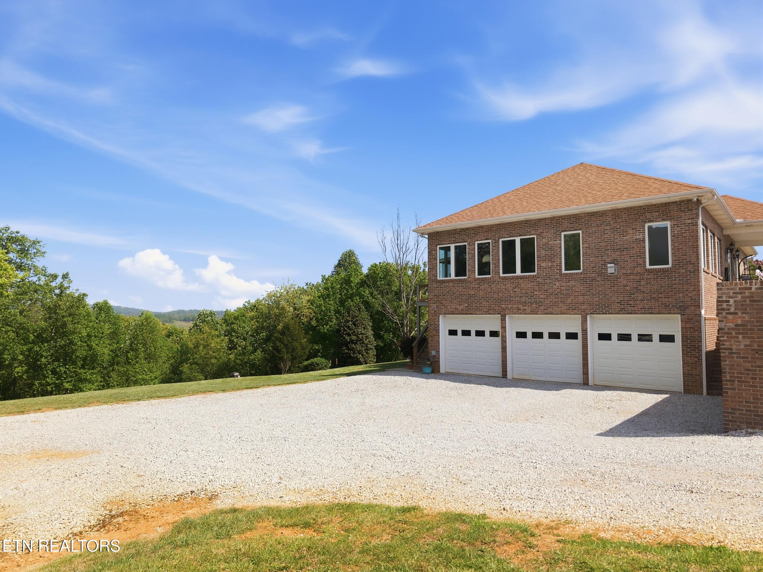 446 Gaut Road Dandridge TN 37725