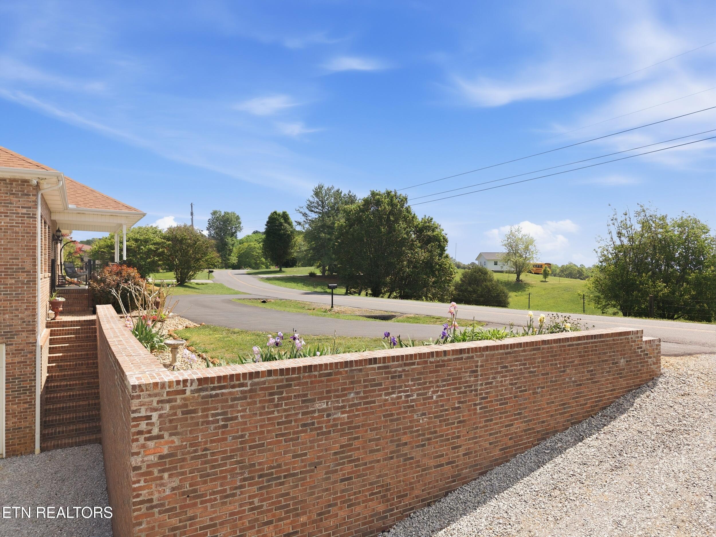 446 Gaut Road Dandridge TN 37725