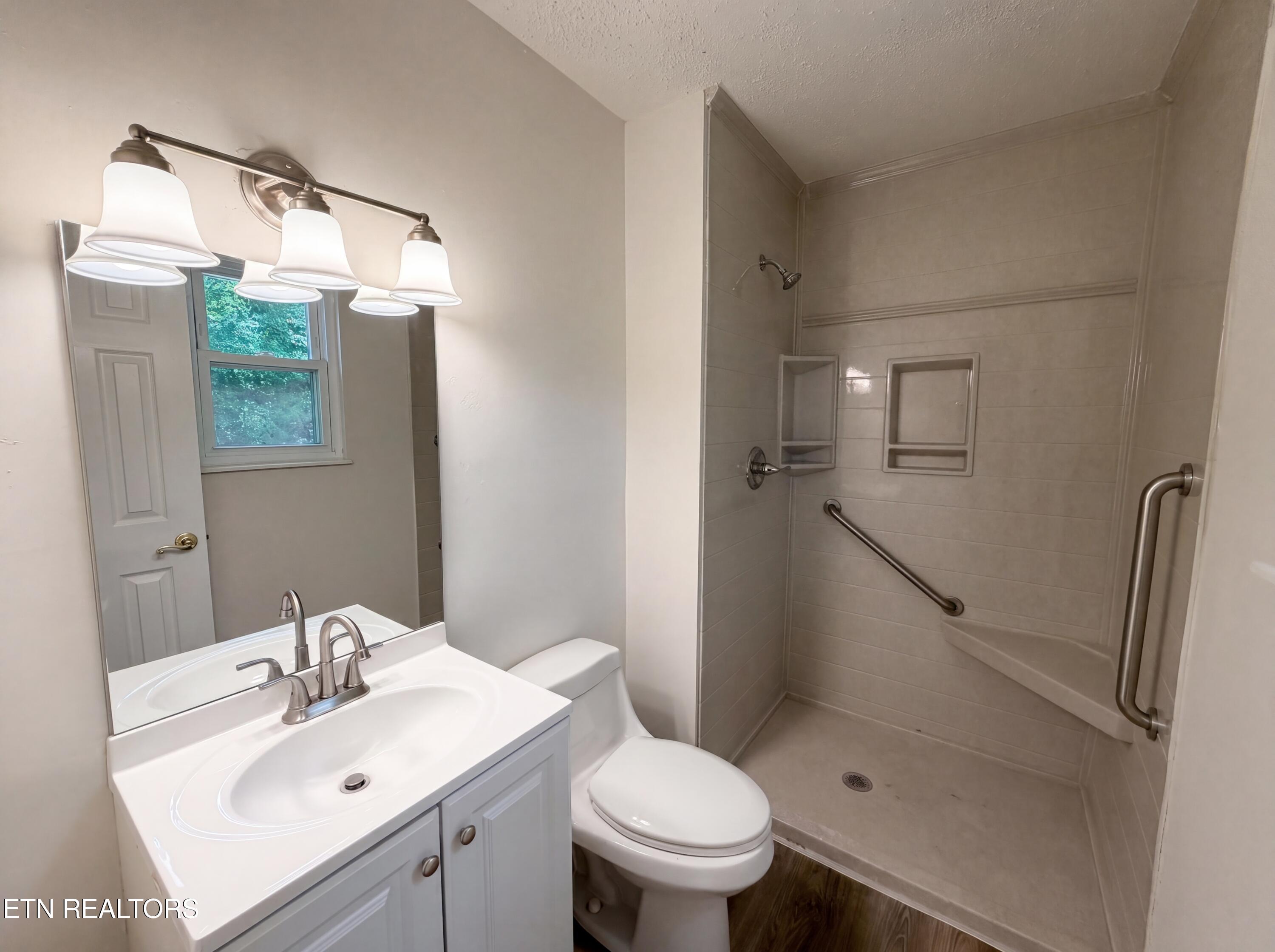 819 Scenic Circle Seymour TN 37865