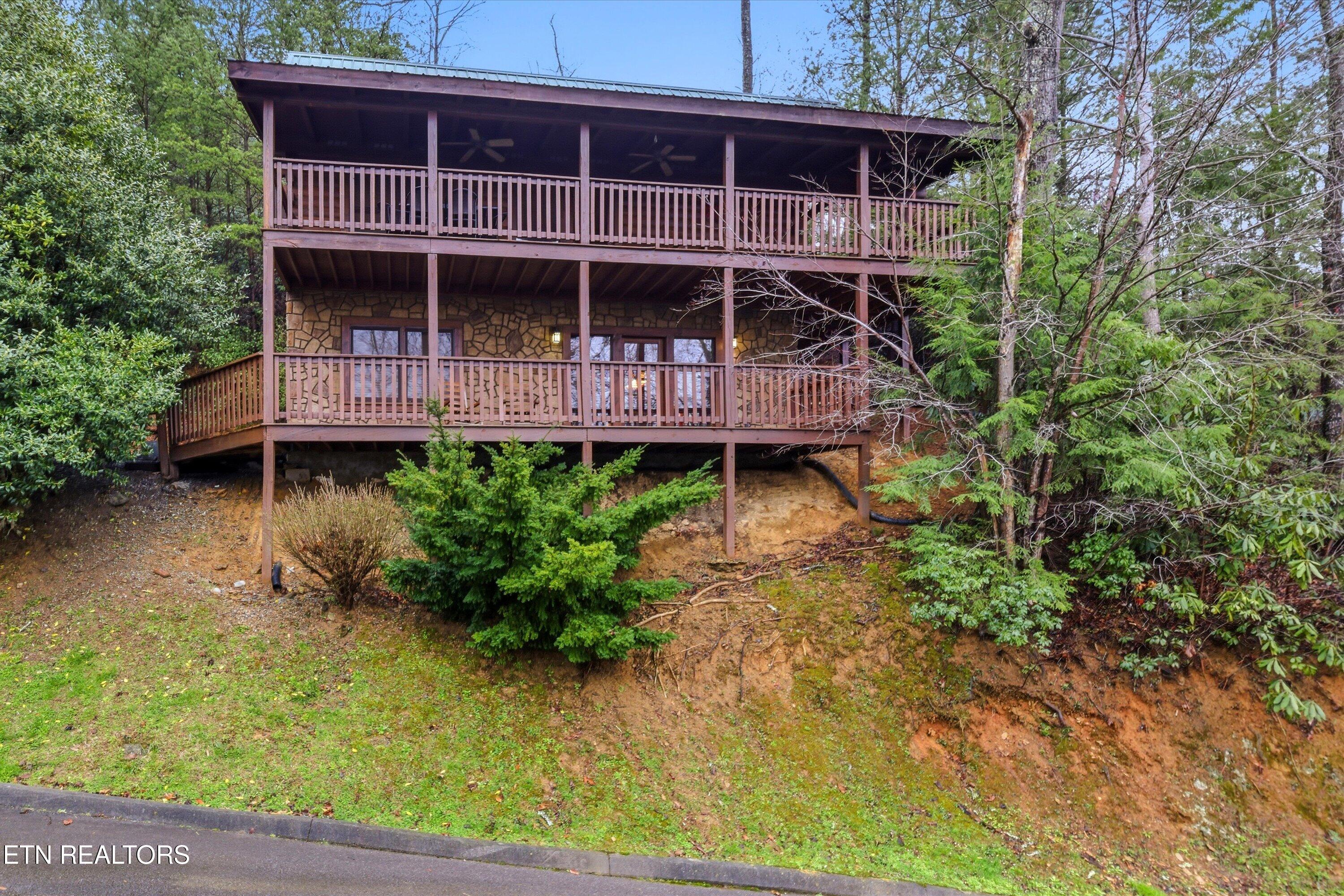 640 Cub Path Way Gatlinburg TN 37738