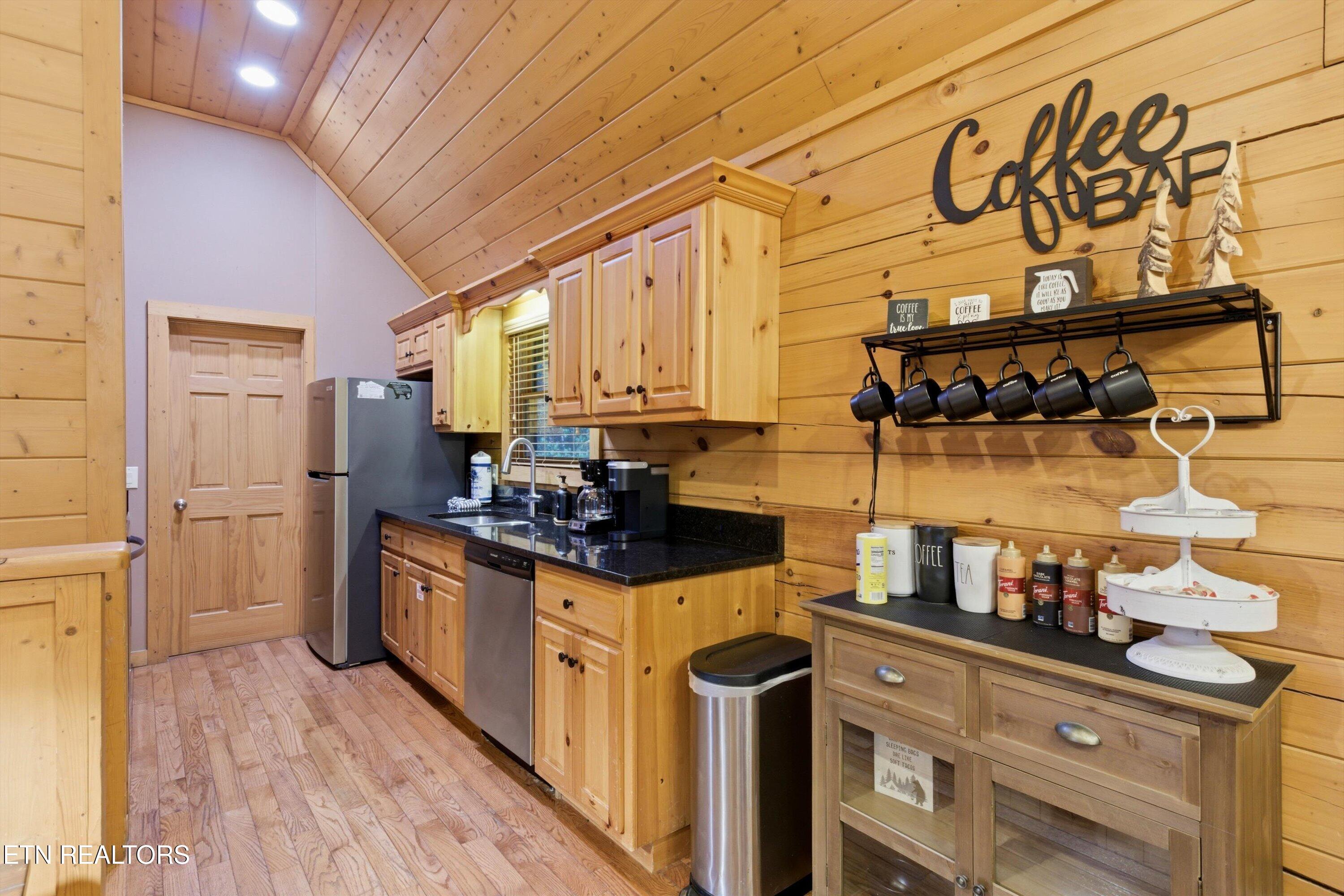640 Cub Path Way Gatlinburg TN 37738