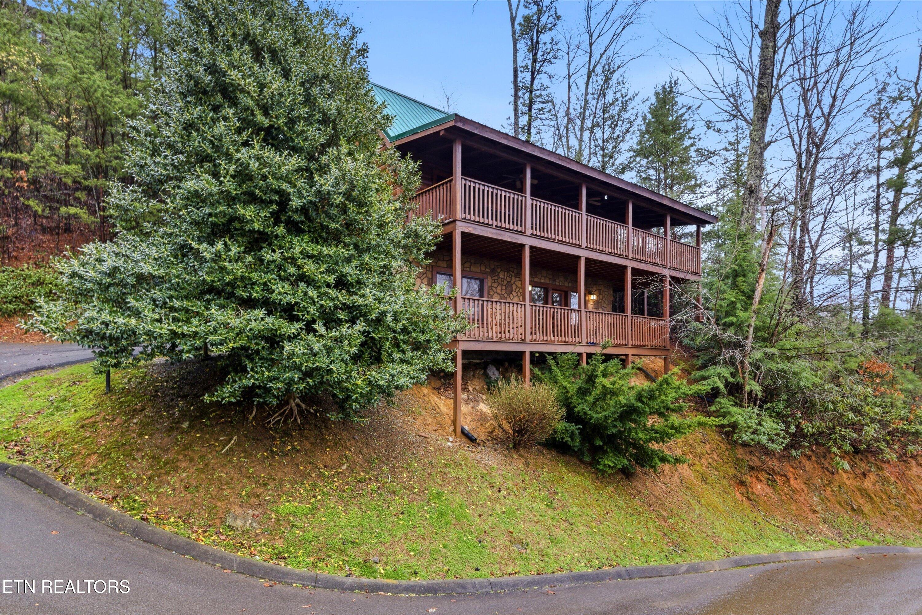 640 Cub Path Way Gatlinburg TN 37738