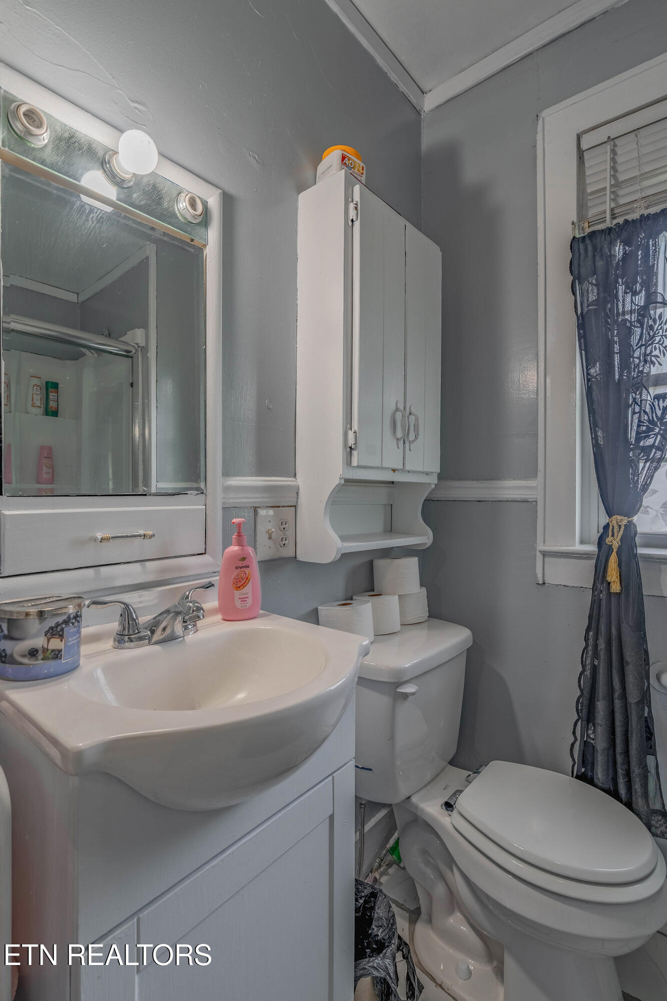 506 E Prospect Street Lafollette TN 37766