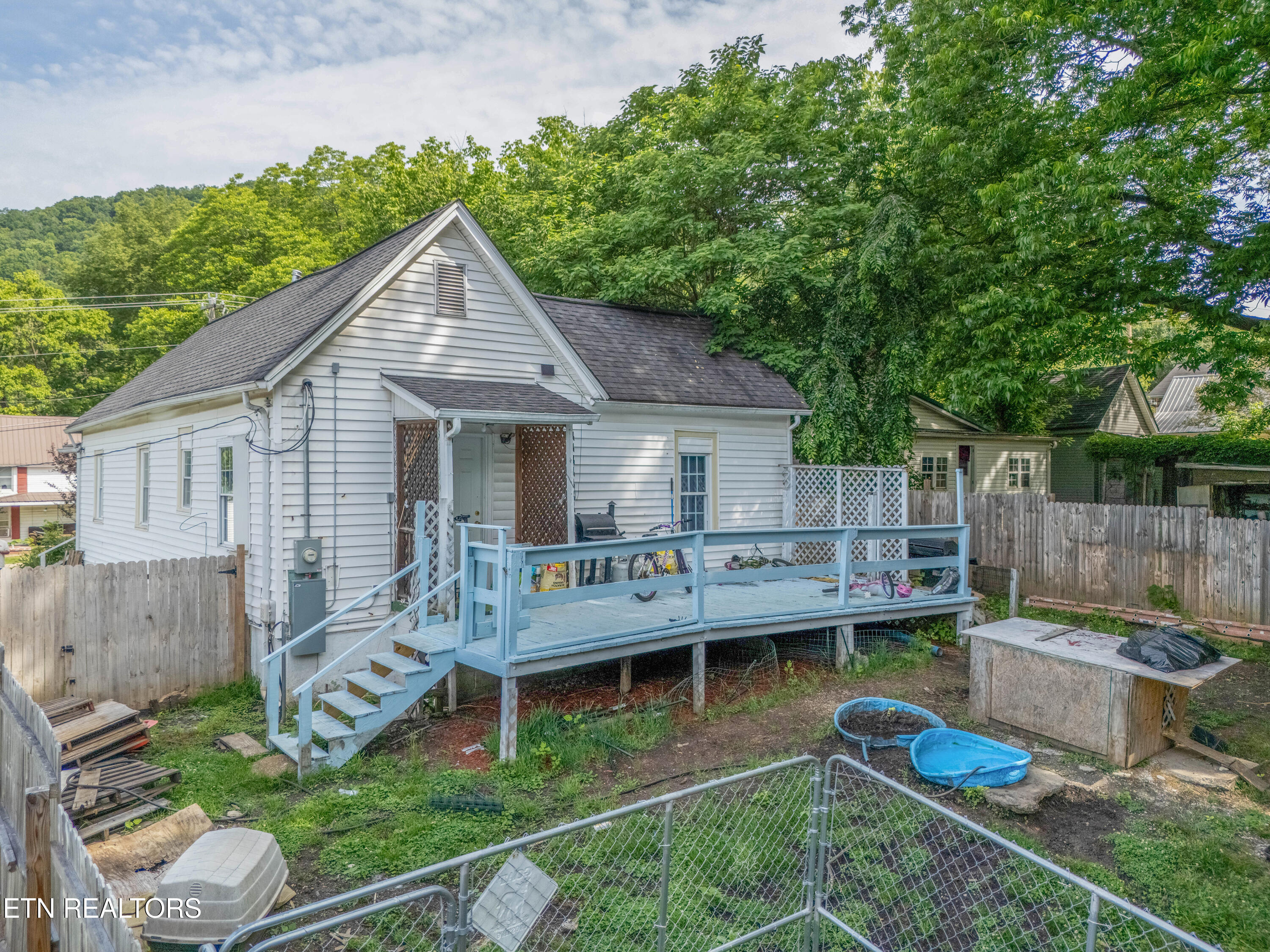 506 E Prospect Street Lafollette TN 37766