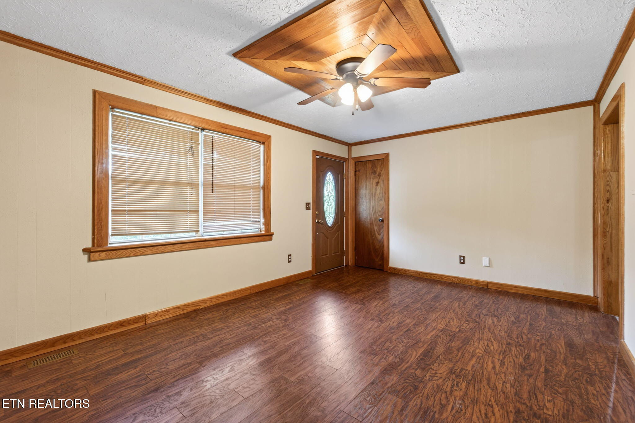 347 Rhododendron Circle Crossville TN 38555