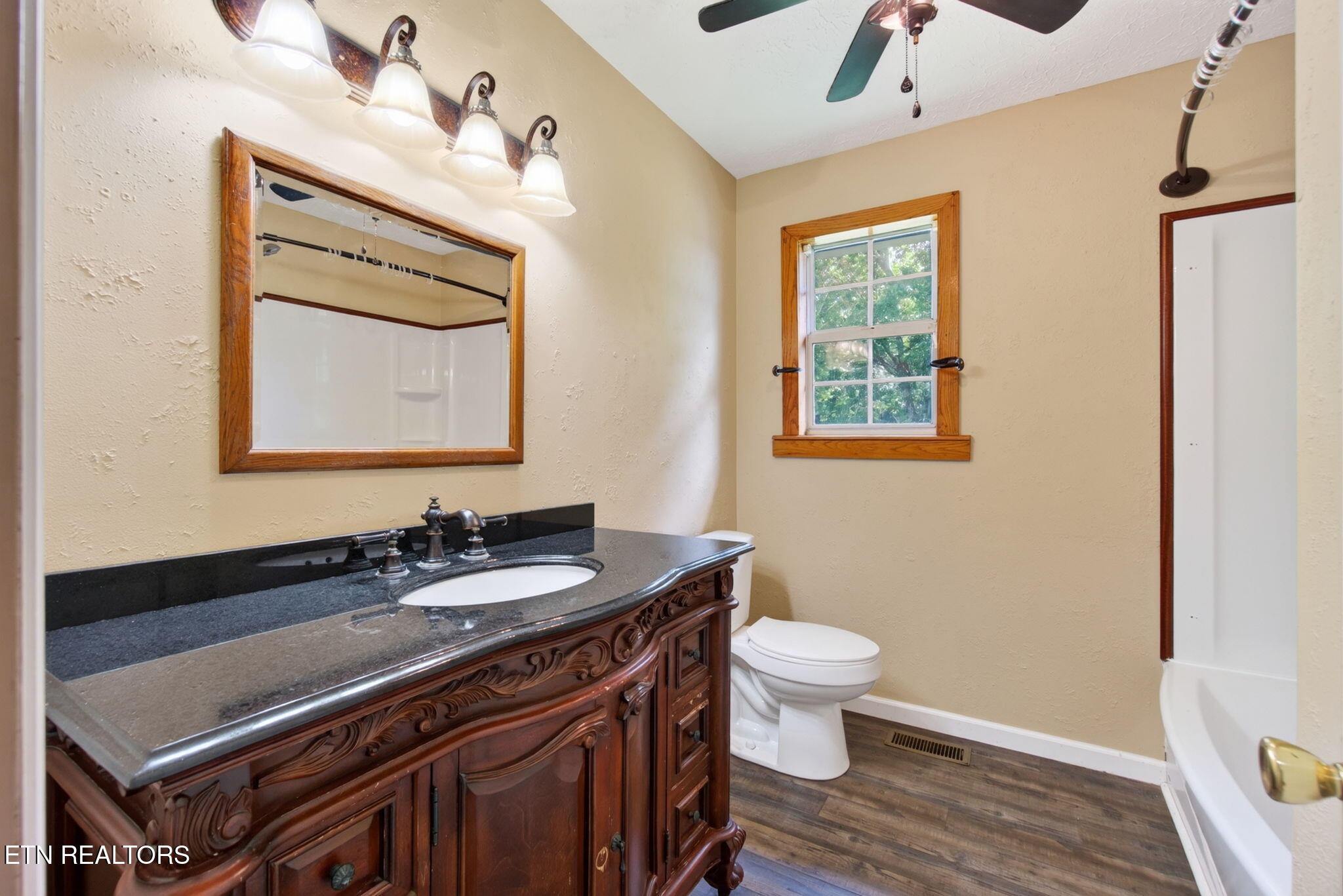 347 Rhododendron Circle Crossville TN 38555