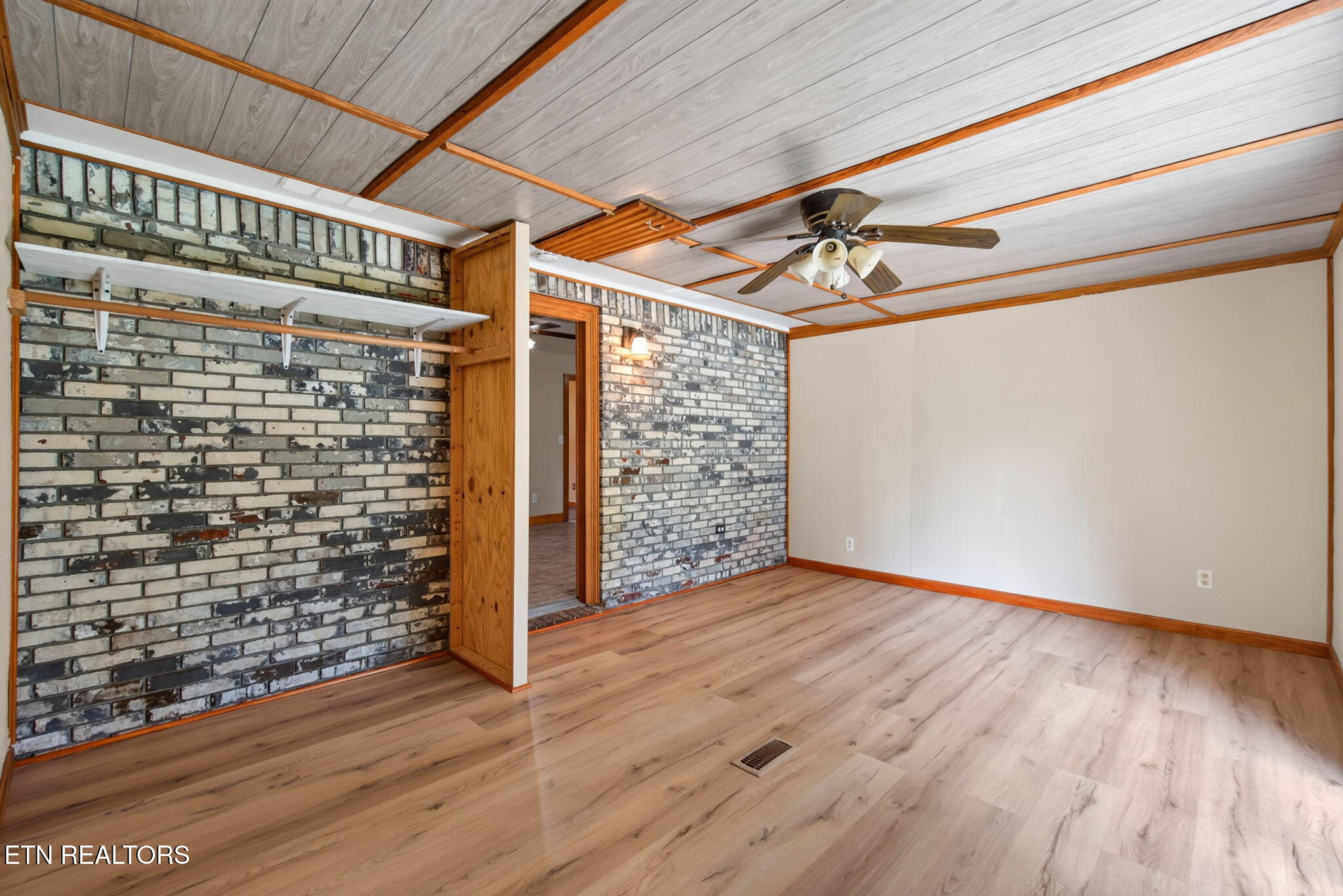 347 Rhododendron Circle Crossville TN 38555