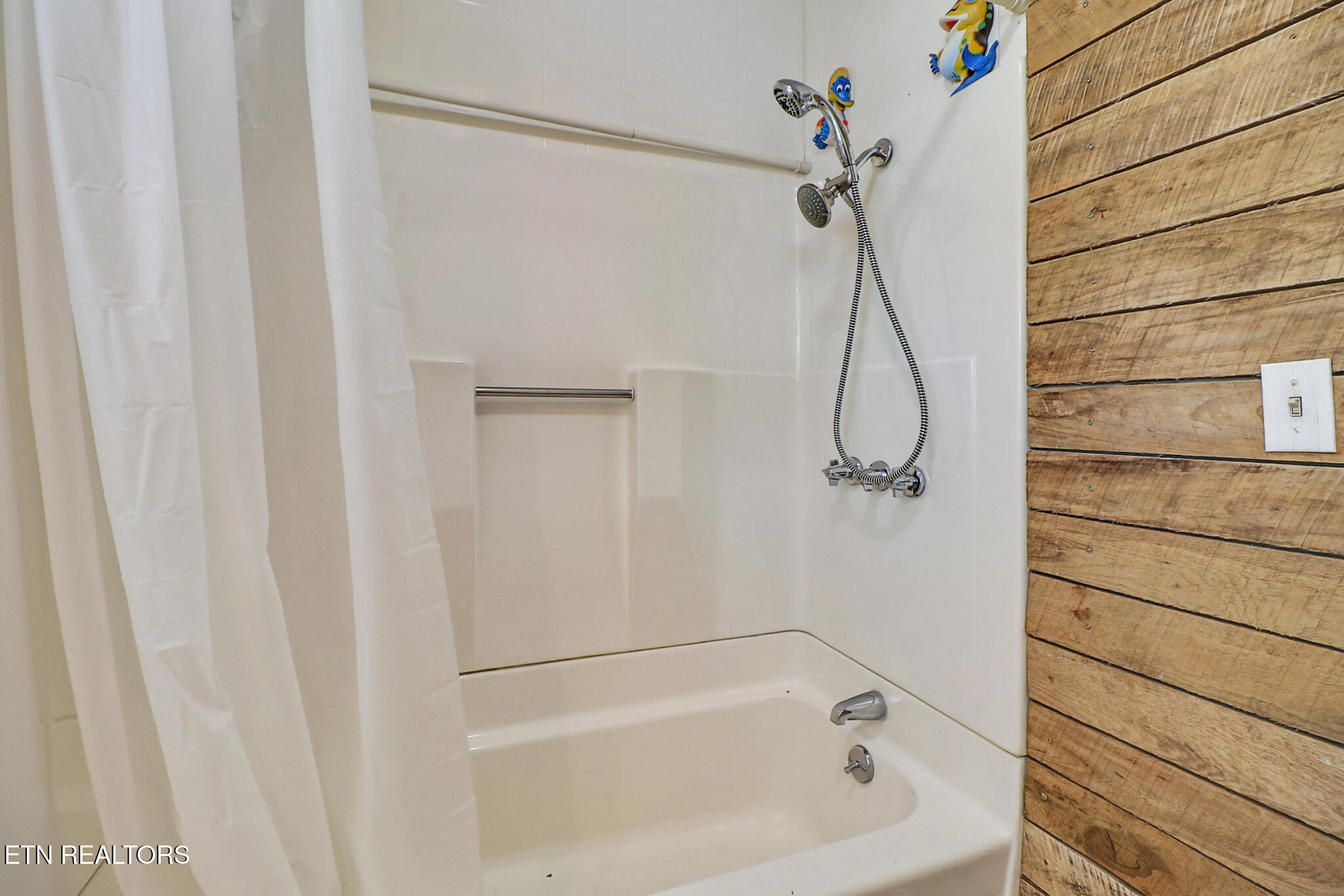 131 Oak Hill Drive Jamestown TN 38556