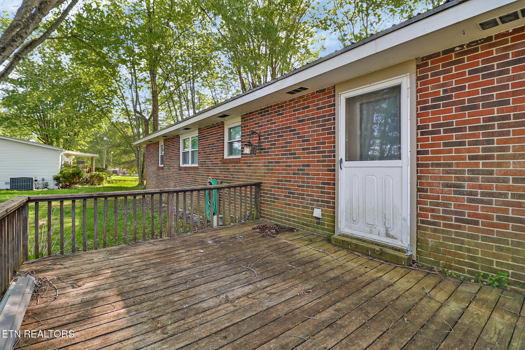 131 Oak Hill Drive Jamestown TN 38556