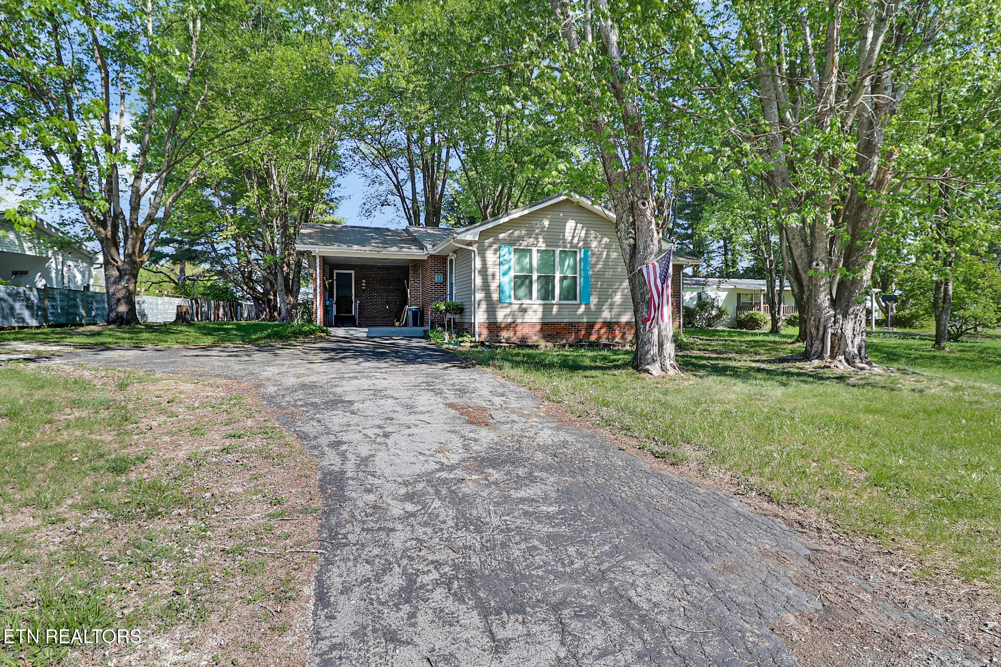 131 Oak Hill Drive Jamestown TN 38556