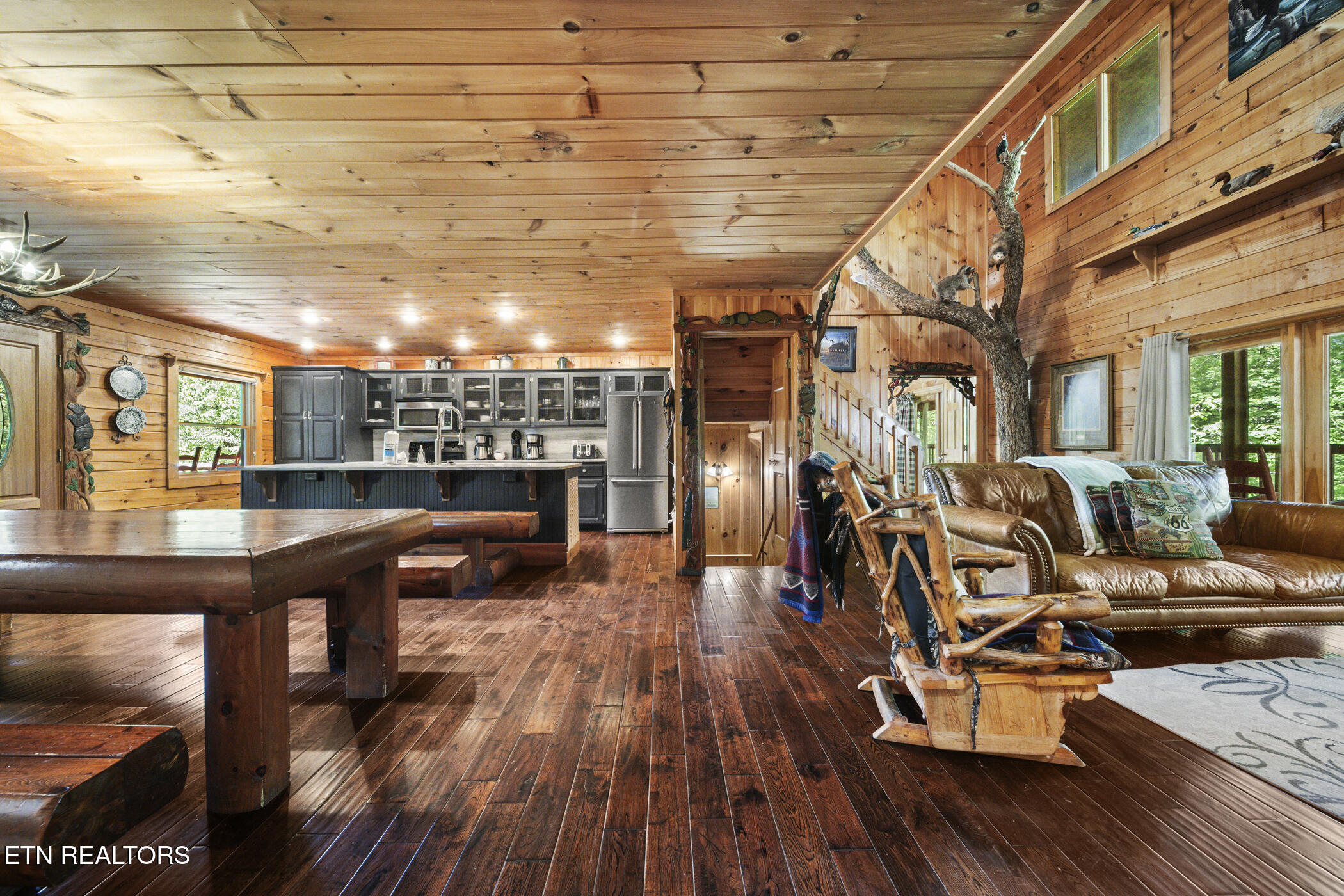 836 Bear Run Way Sevierville TN 37862