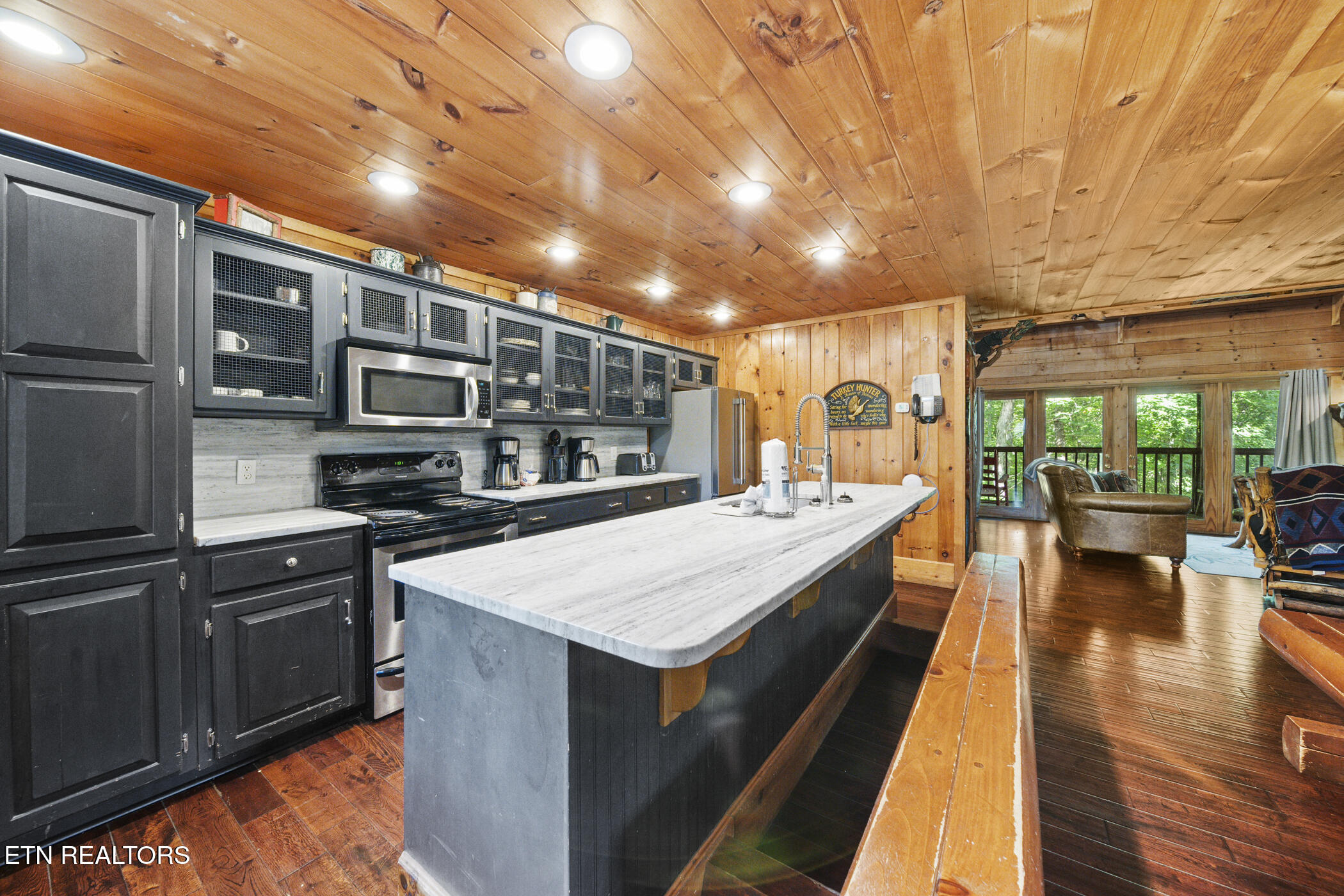 836 Bear Run Way Sevierville TN 37862