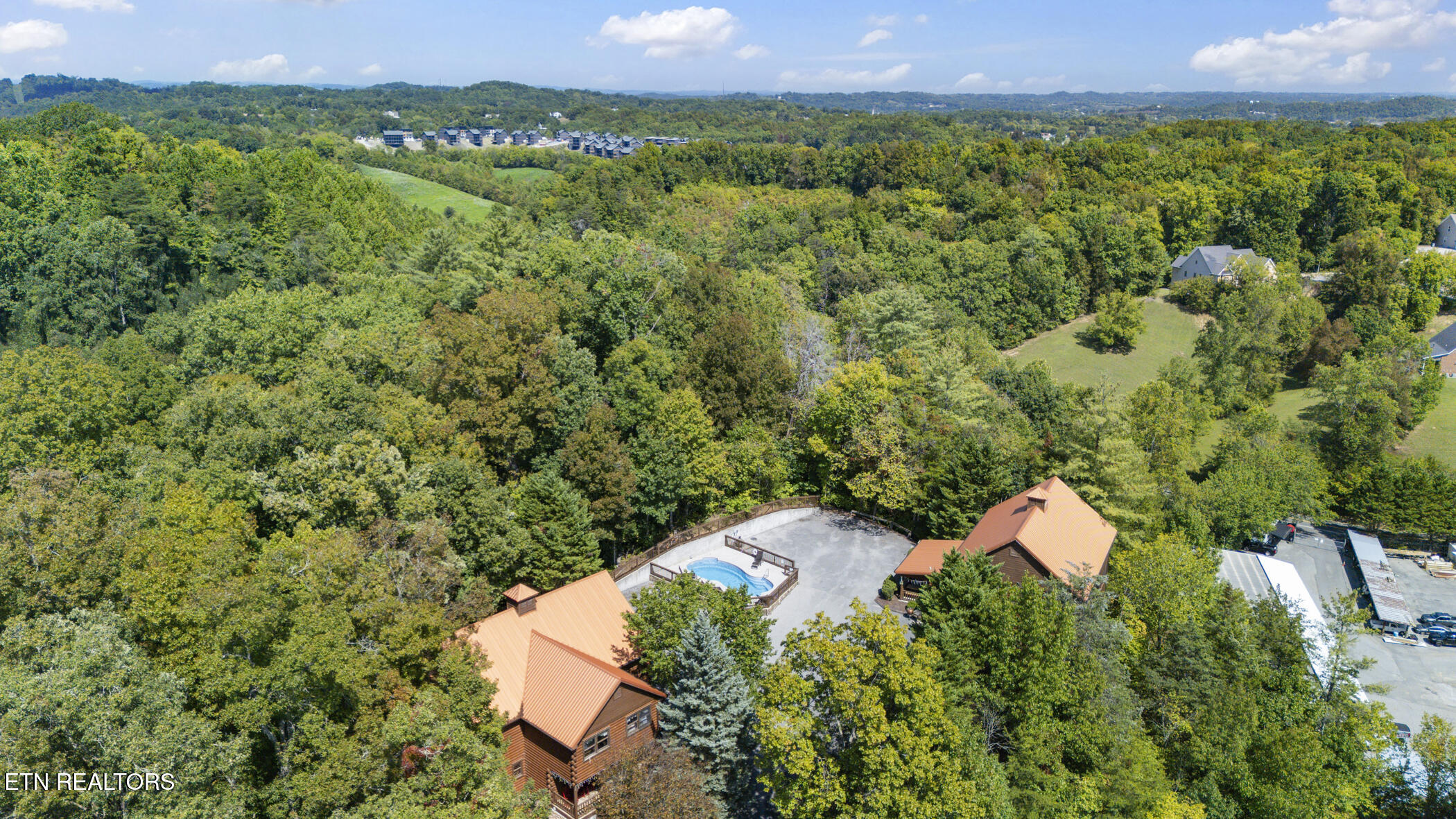 836 Bear Run Way Sevierville TN 37862