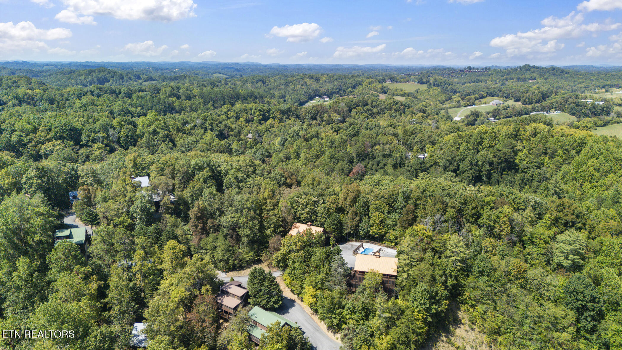 836 Bear Run Way Sevierville TN 37862