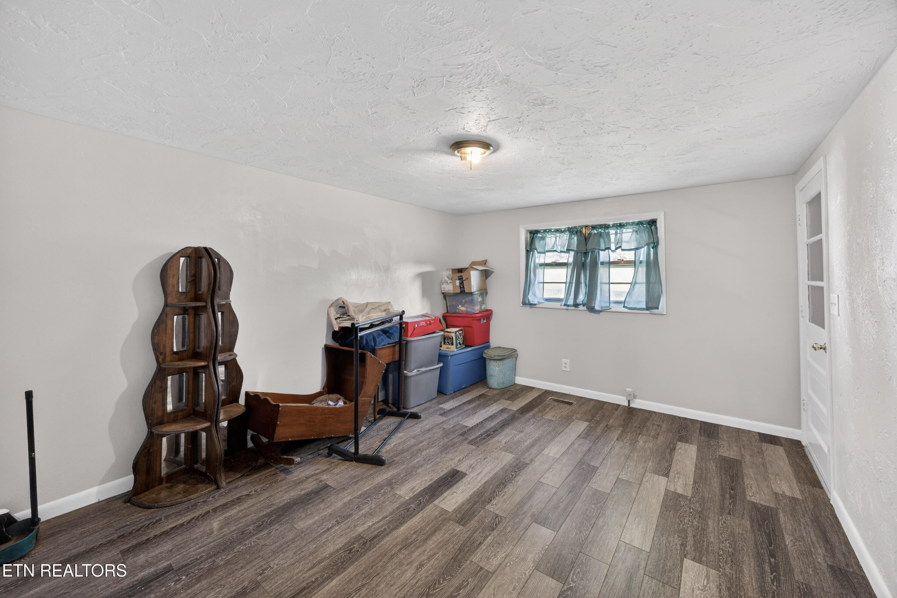 1018 New Hope Road Hilham TN 38568
