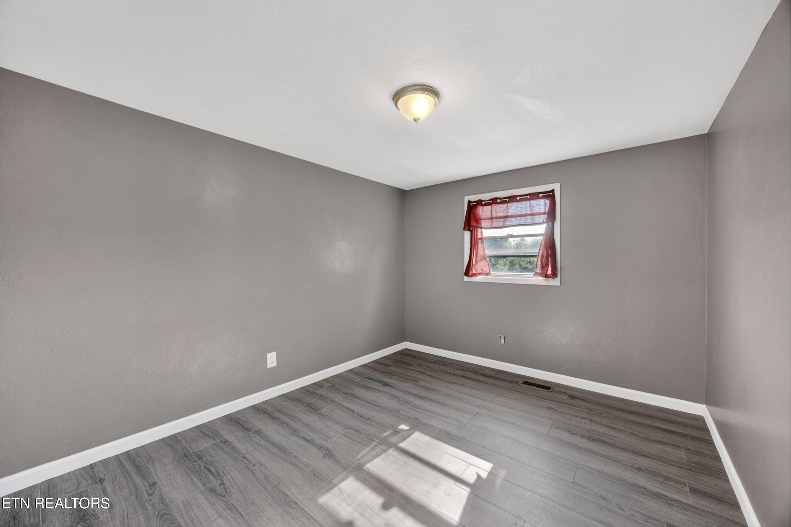 1018 New Hope Road Hilham TN 38568