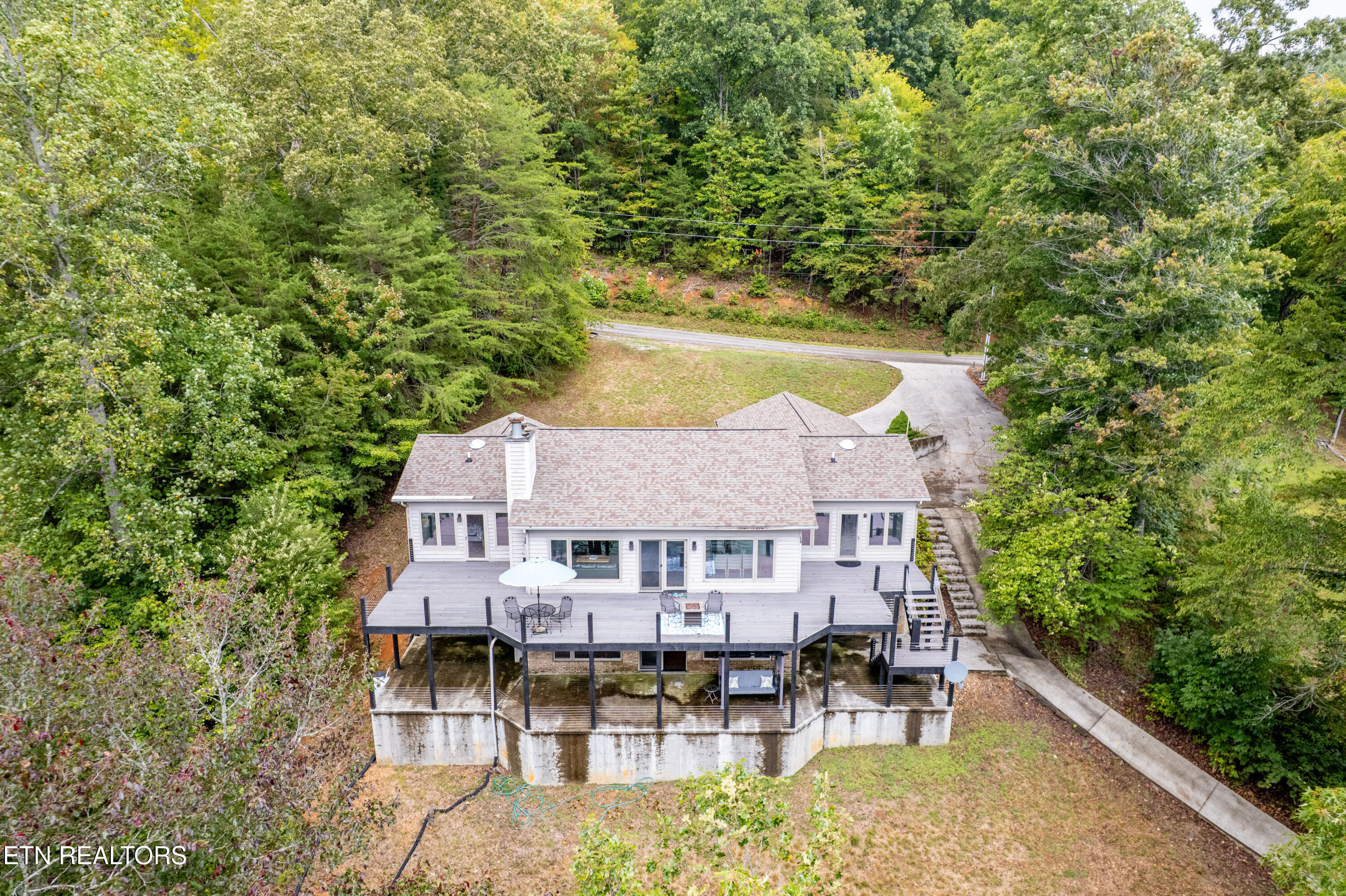 1691 Cove Pointe Road Lafollette TN 37766