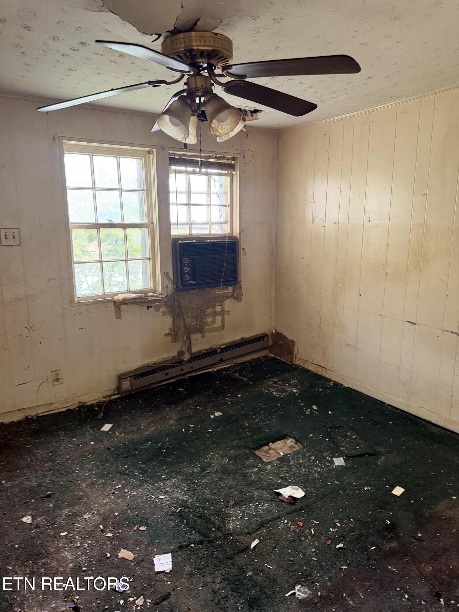 2821 Cecil Avenue Knoxville TN 37917