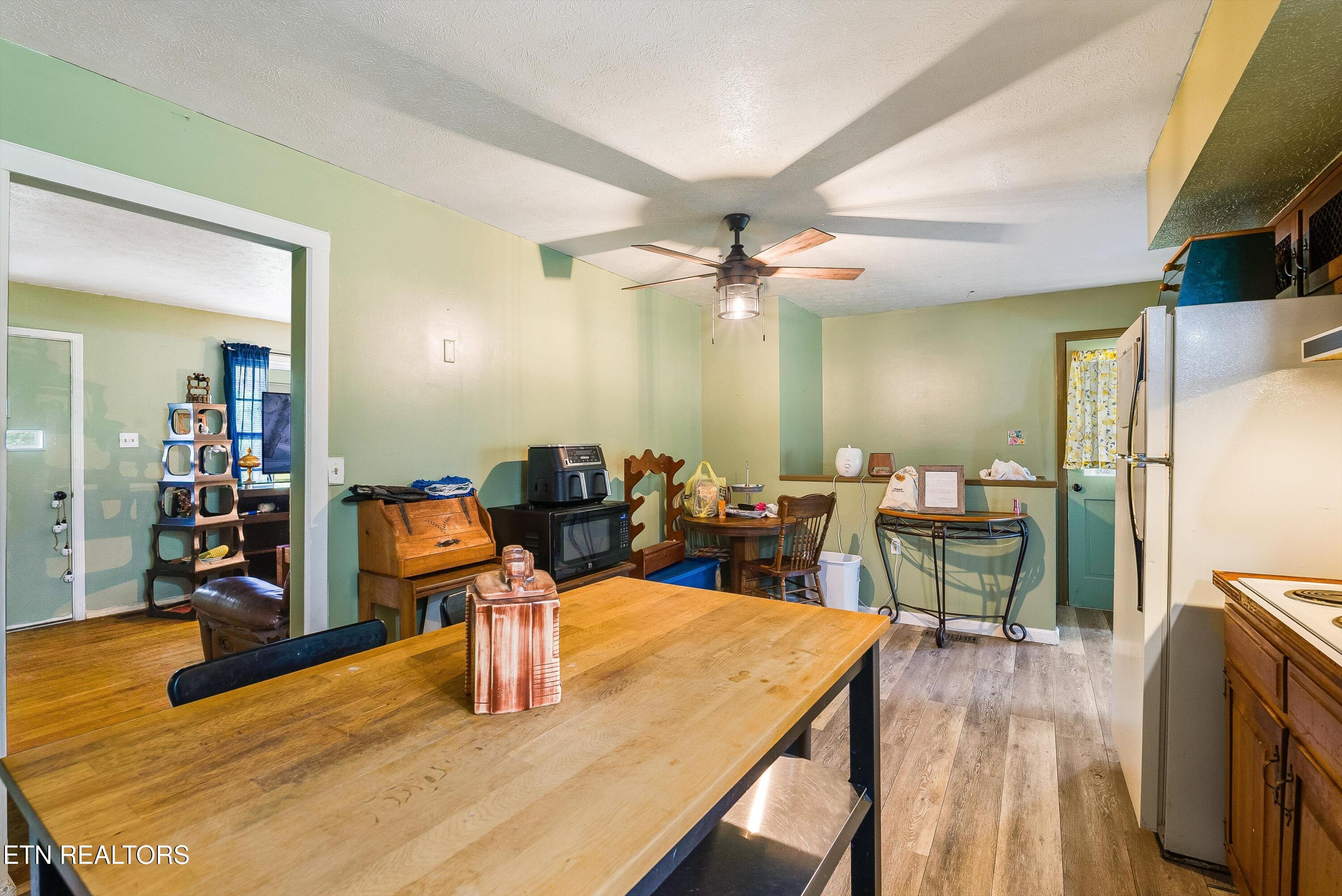 120 Bolinger Road Speedwell TN 37870
