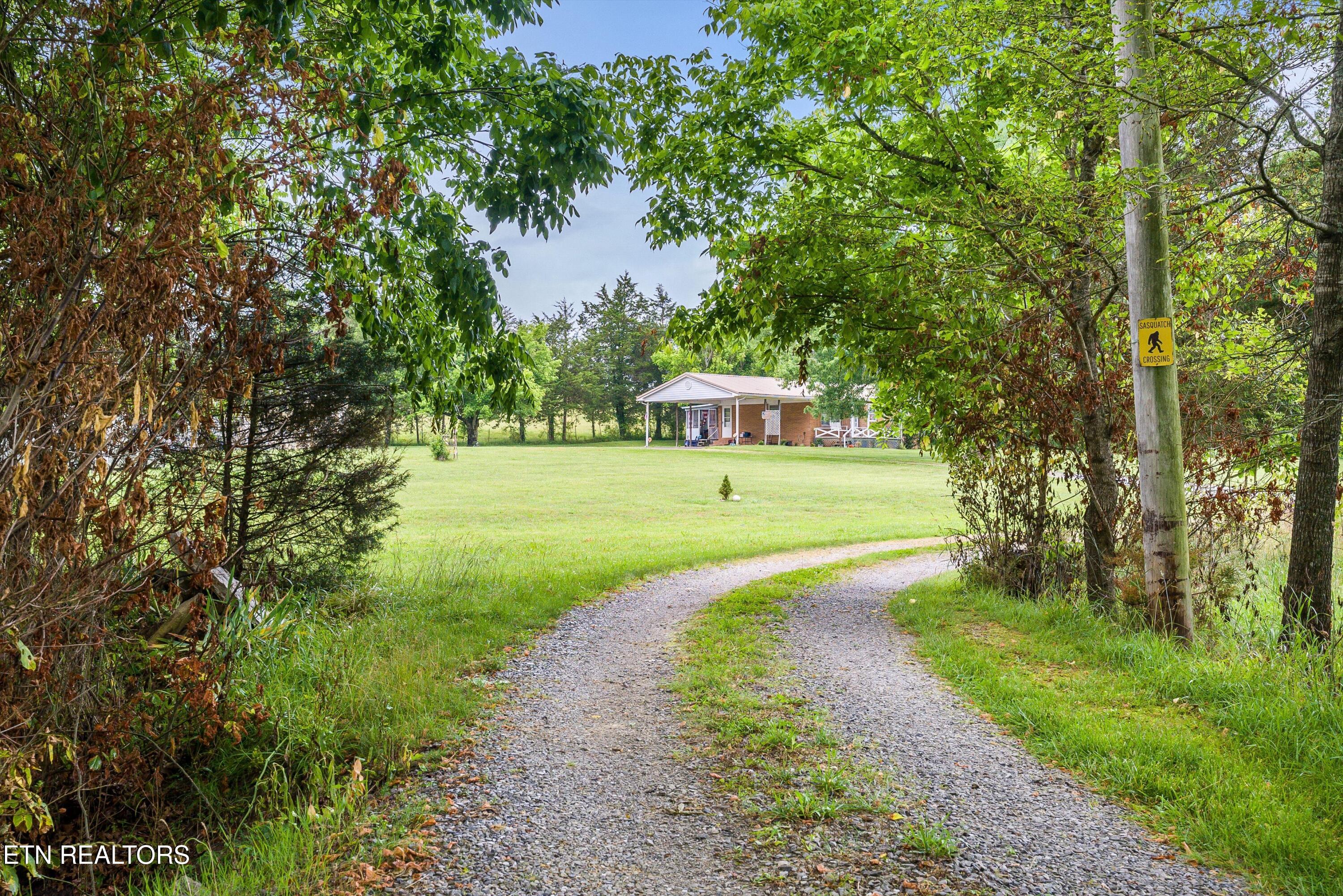 120 Bolinger Road Speedwell TN 37870
