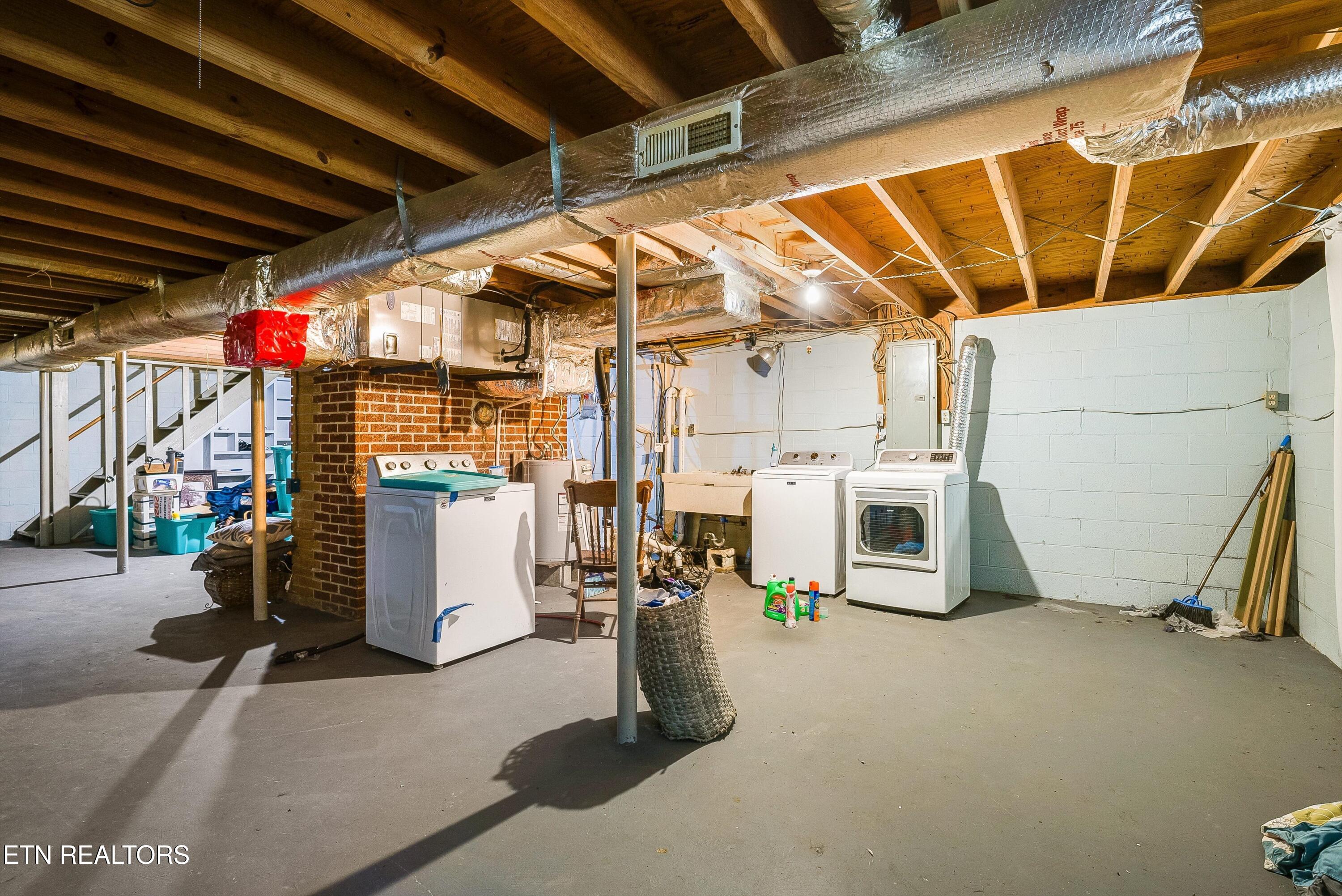 120 Bolinger Road Speedwell TN 37870