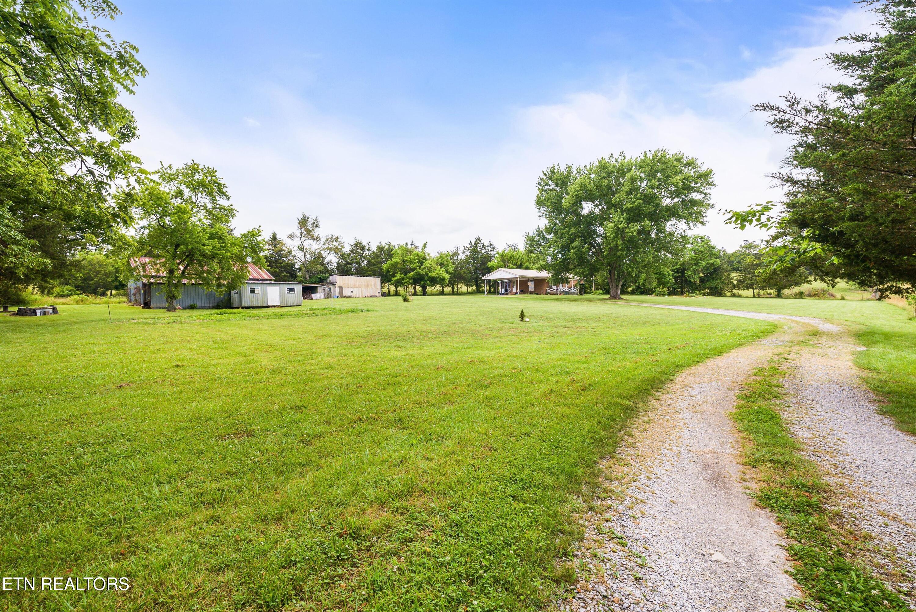 120 Bolinger Road Speedwell TN 37870