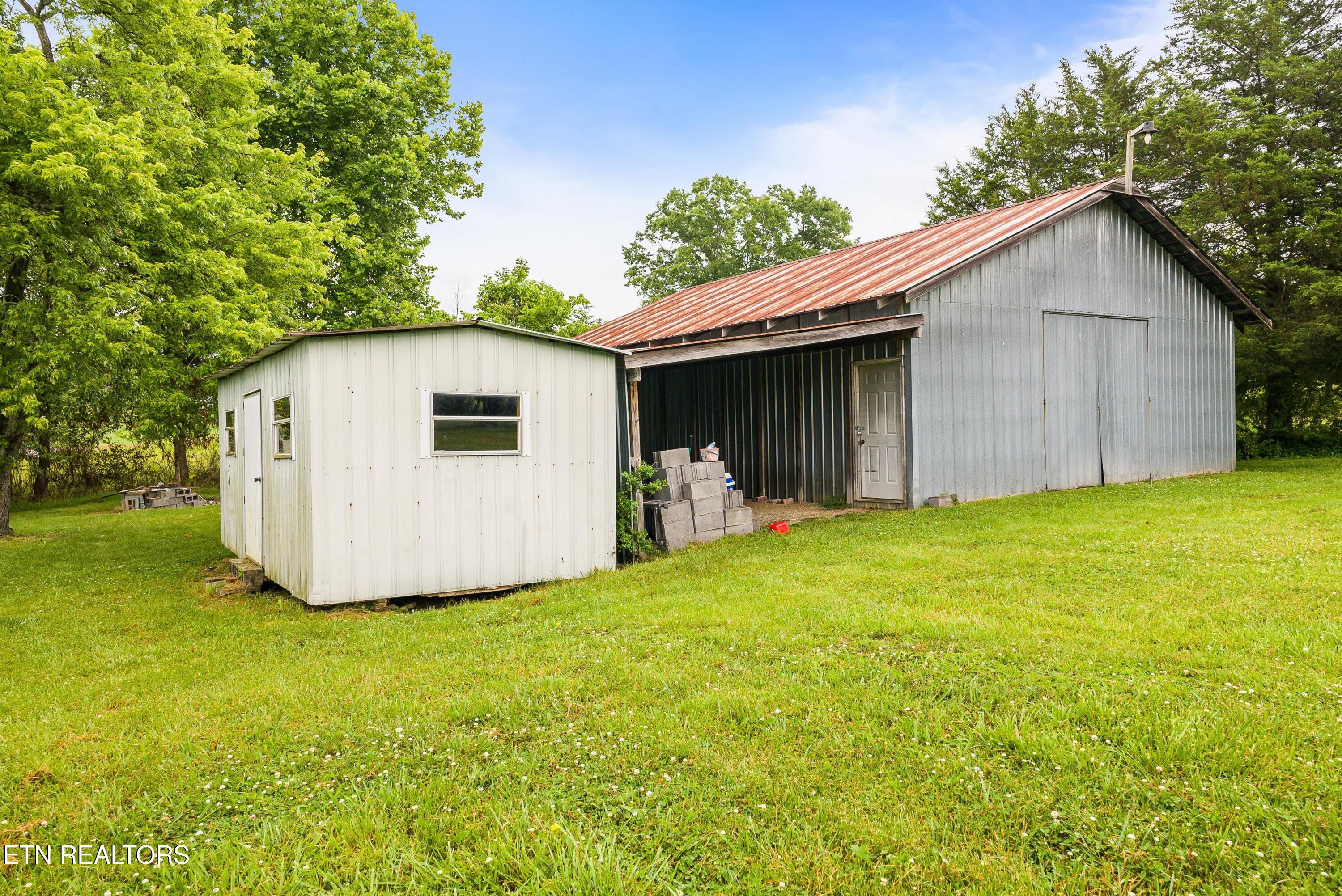 120 Bolinger Road Speedwell TN 37870