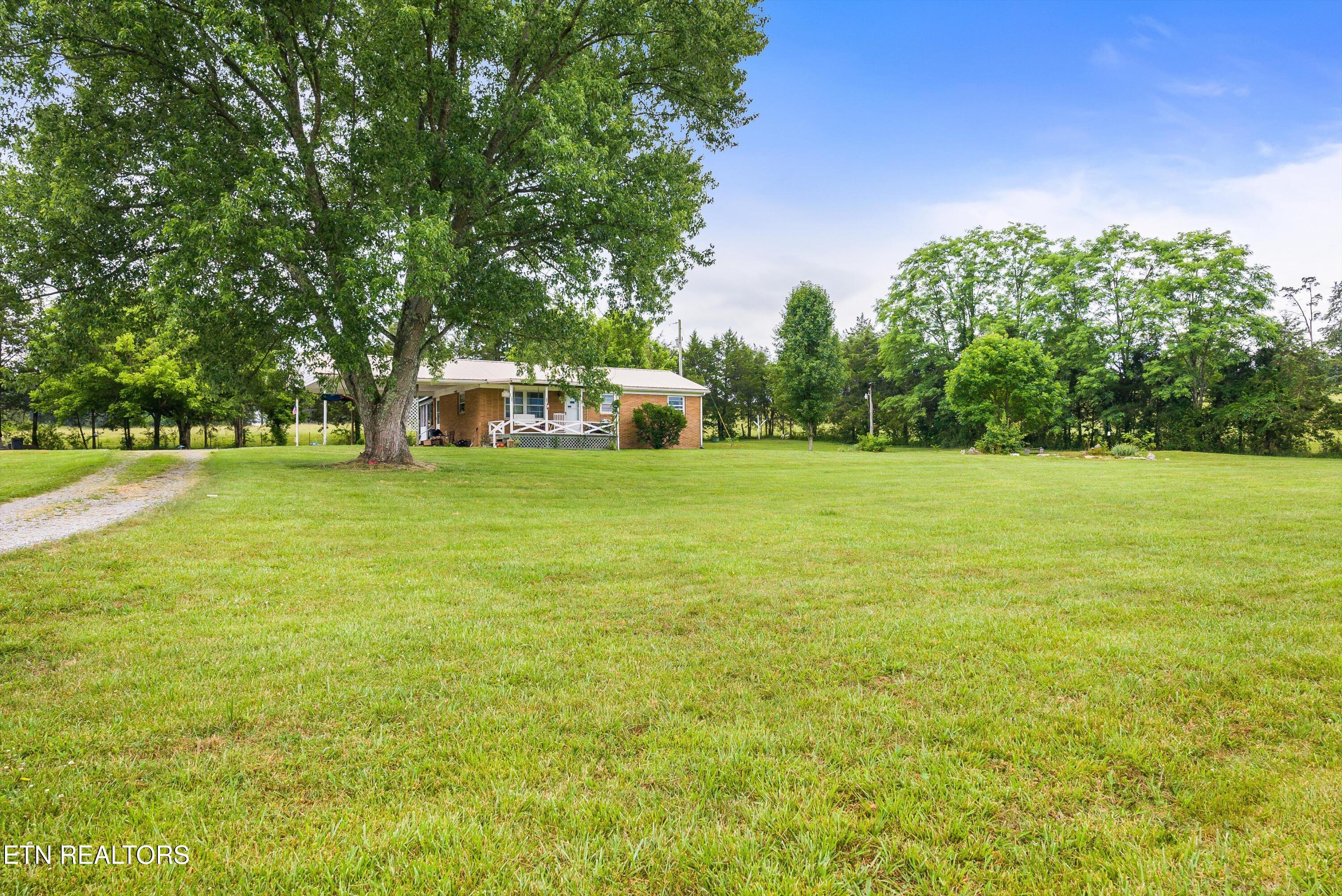 120 Bolinger Road Speedwell TN 37870