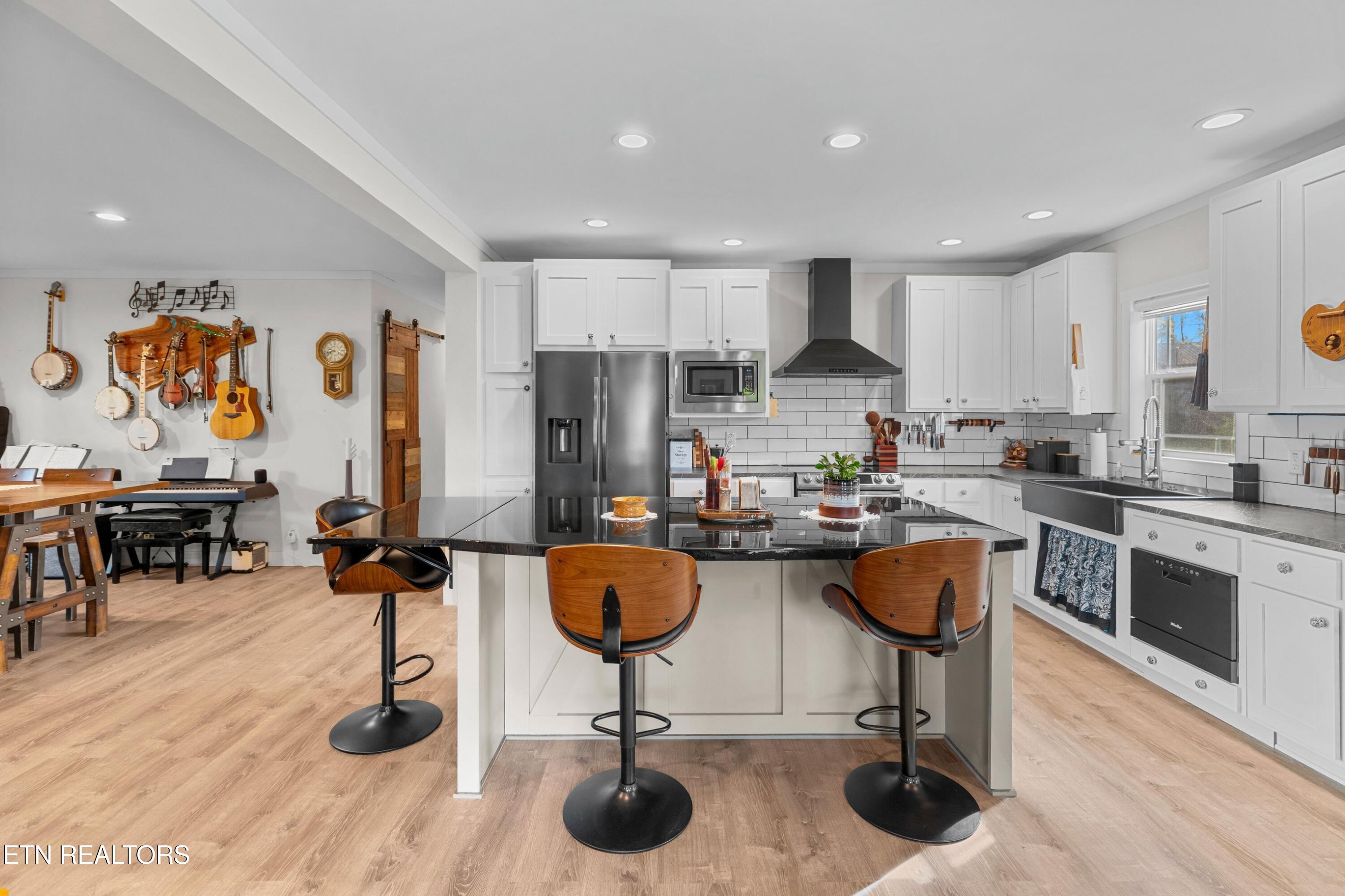 318 Garden Lane Dandridge TN 37725