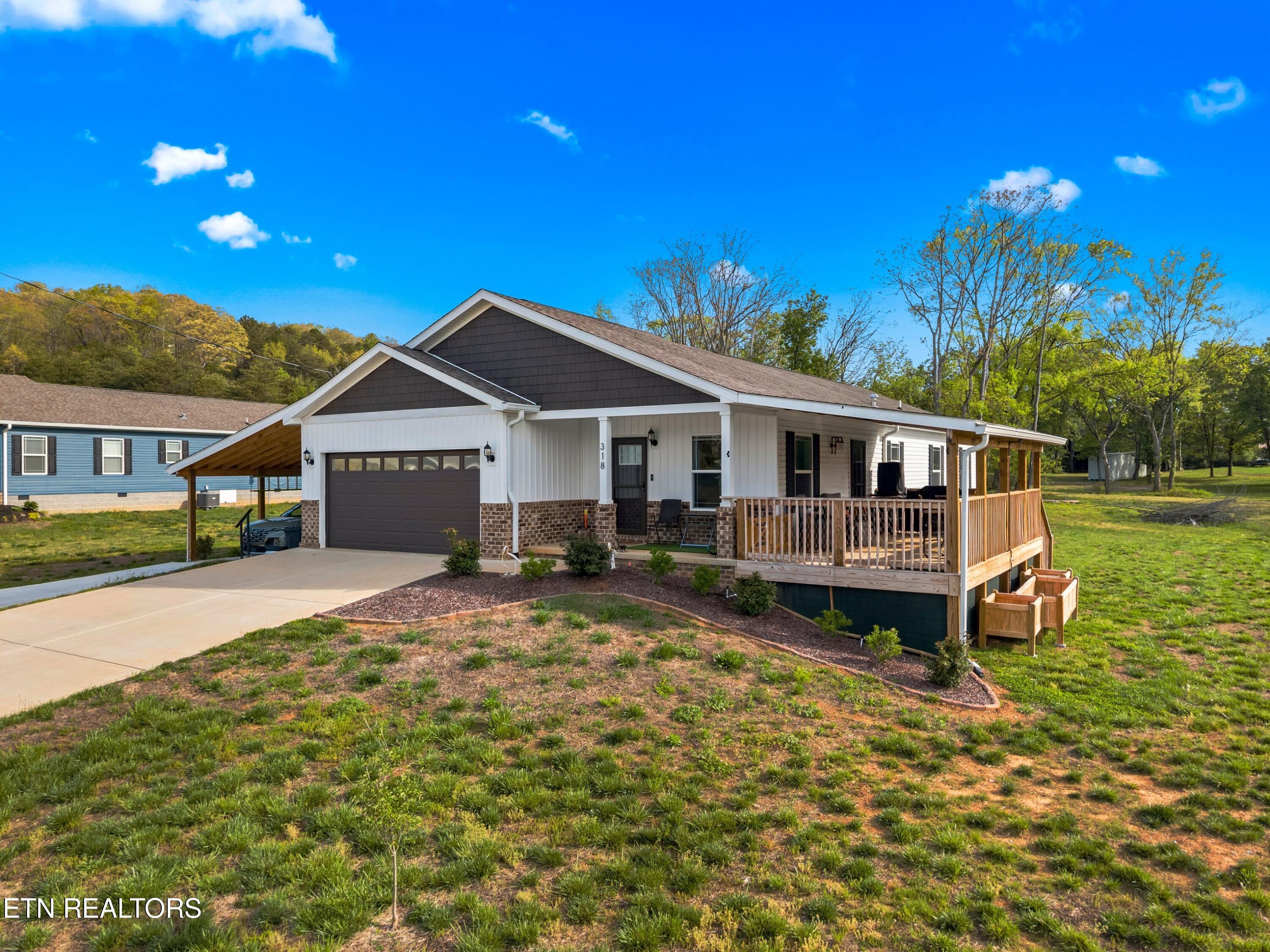 318 Garden Lane Dandridge TN 37725