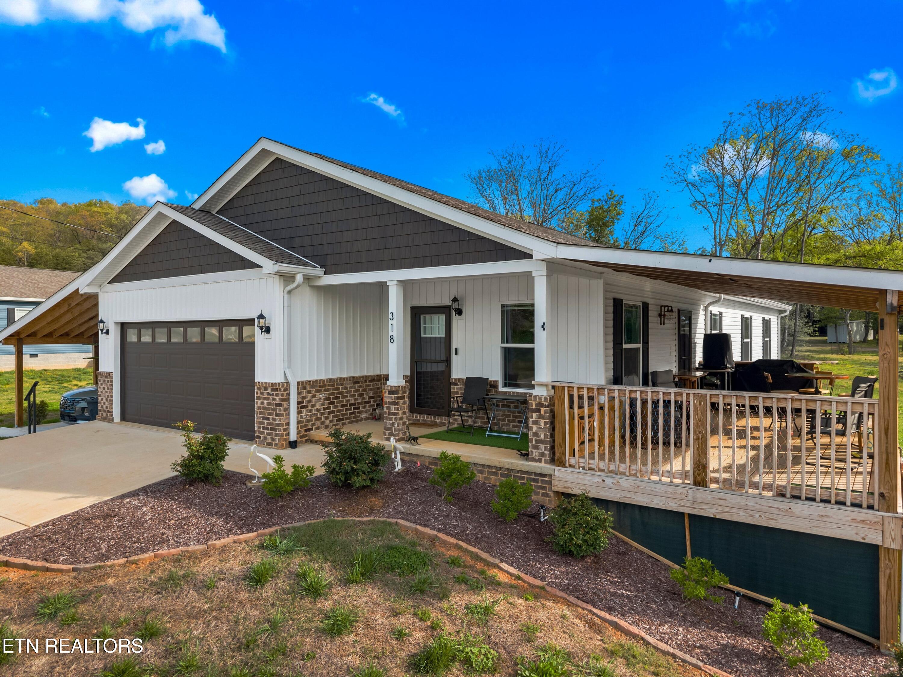 318 Garden Lane Dandridge TN 37725