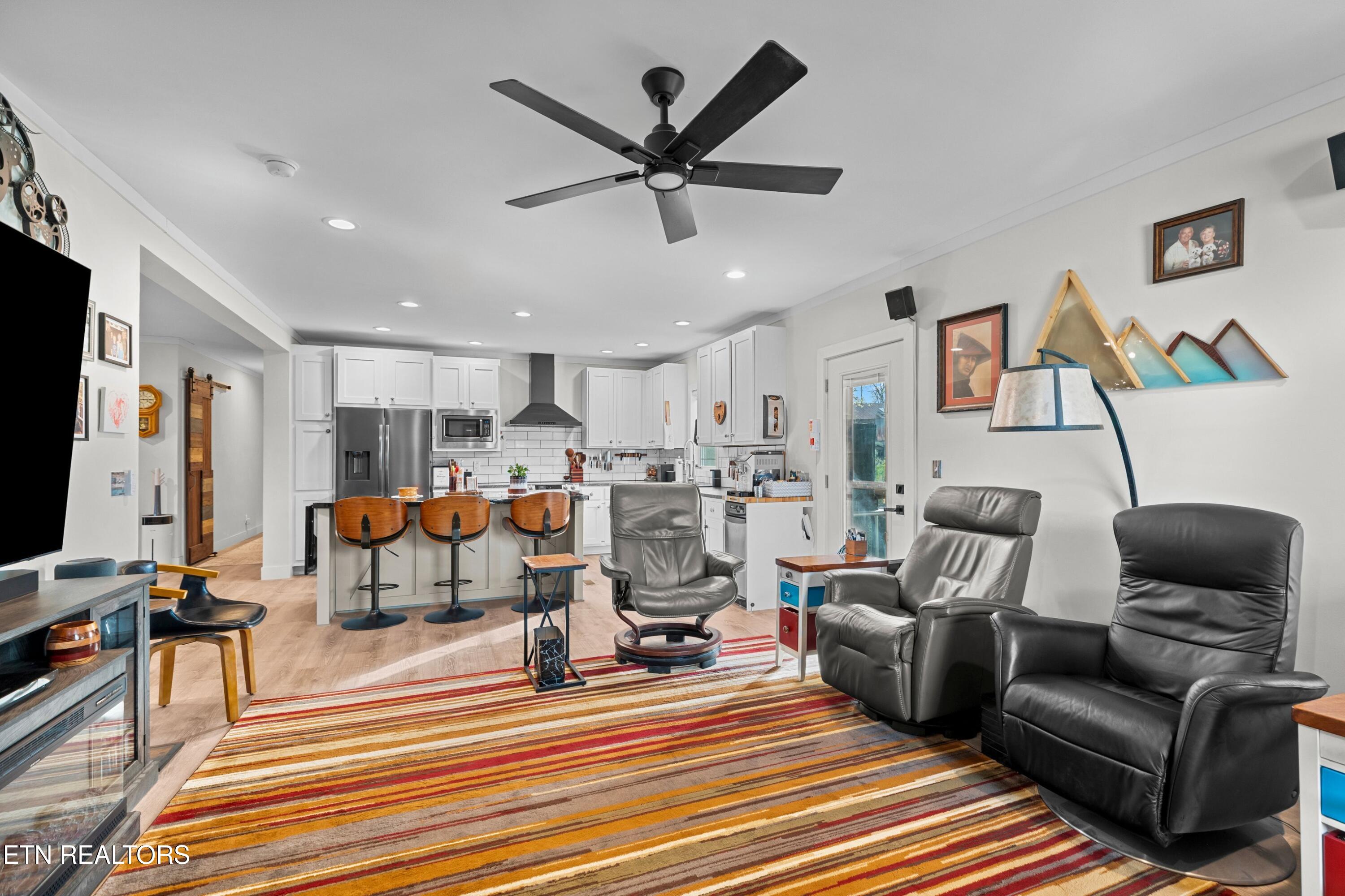 318 Garden Lane Dandridge TN 37725
