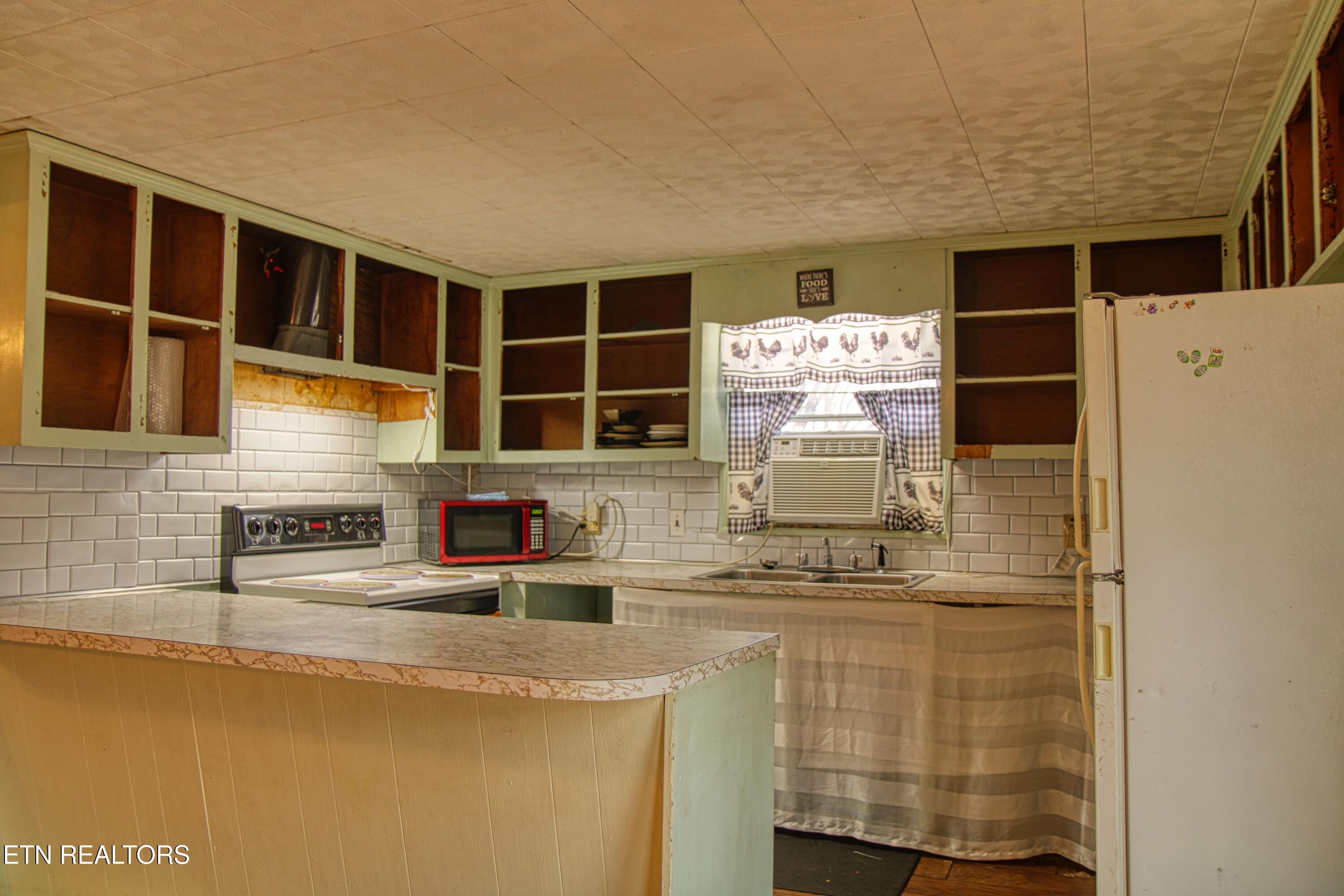 124 Whited Avenue Jamestown TN 38556