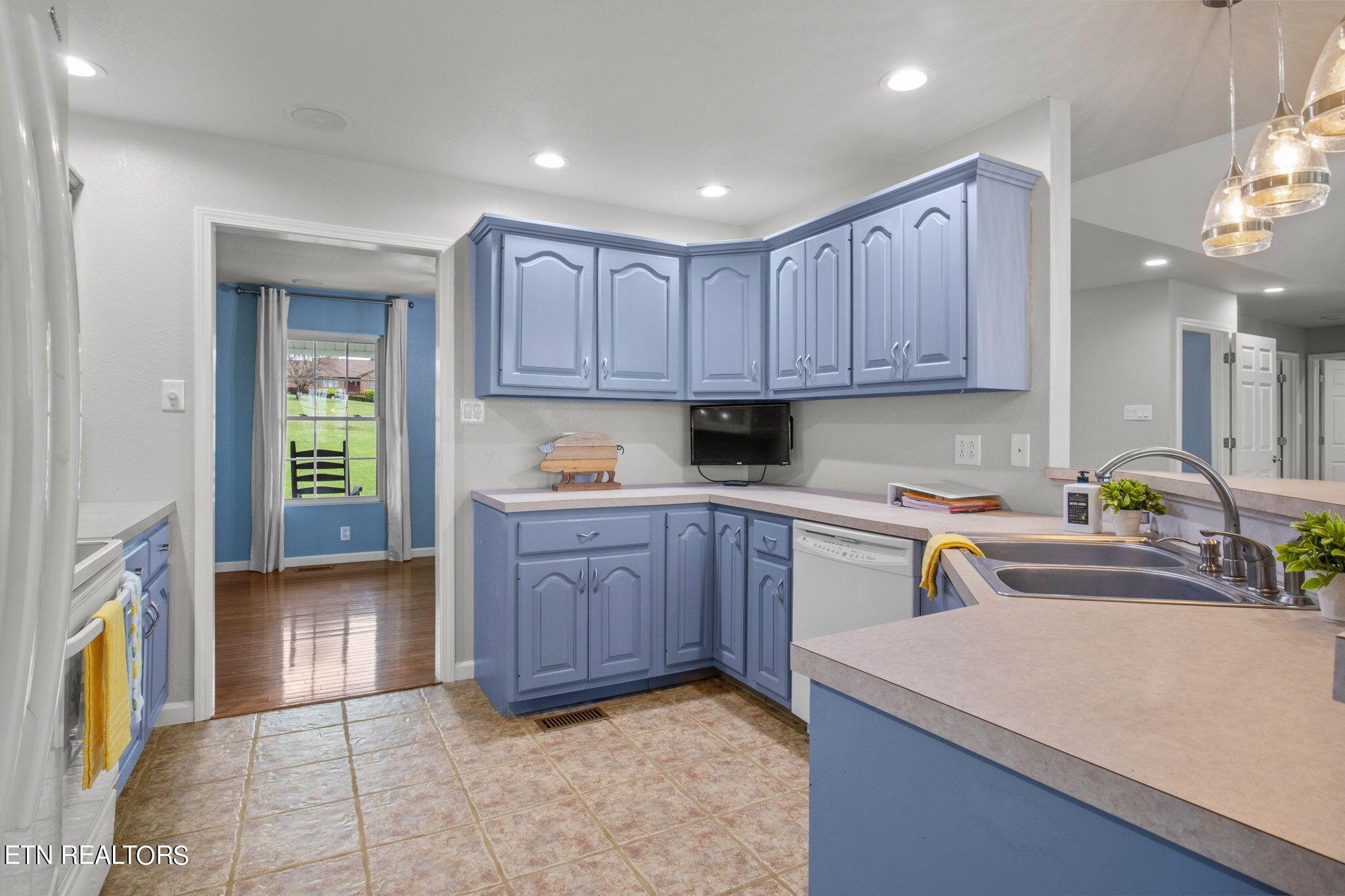 641 Mannela Drive Strawberry Plains TN 37871