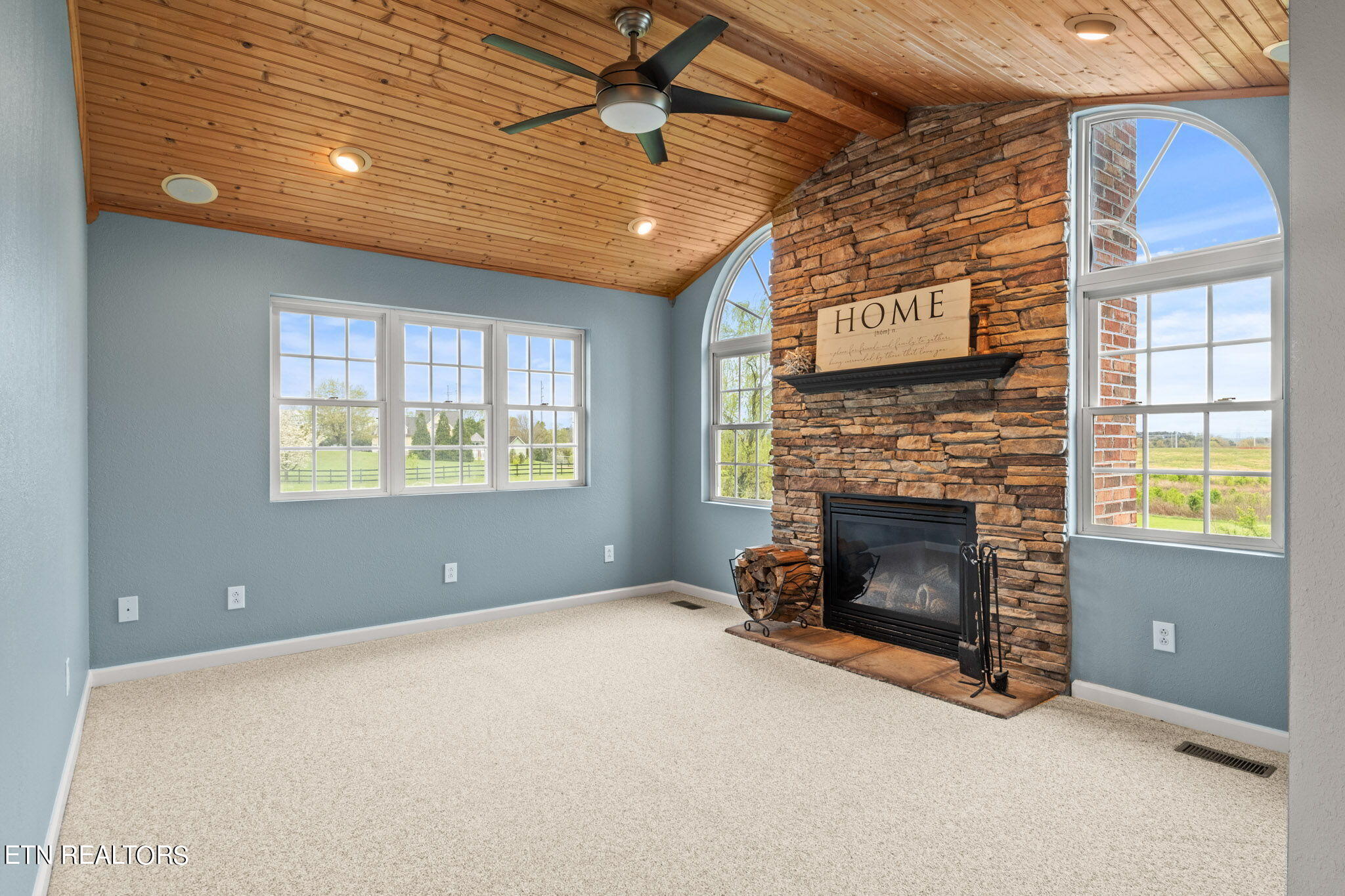641 Mannela Drive Strawberry Plains TN 37871