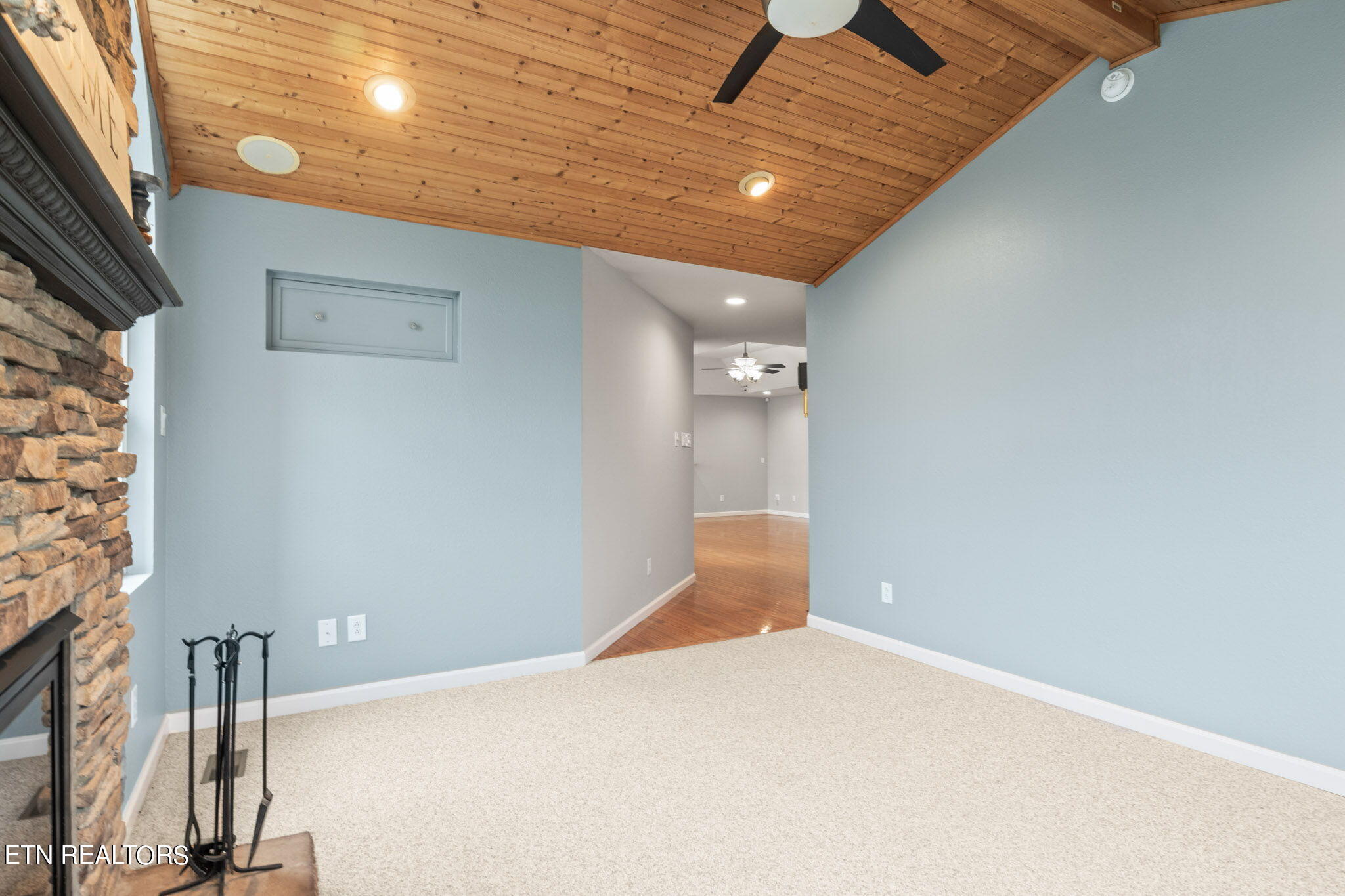 641 Mannela Drive Strawberry Plains TN 37871