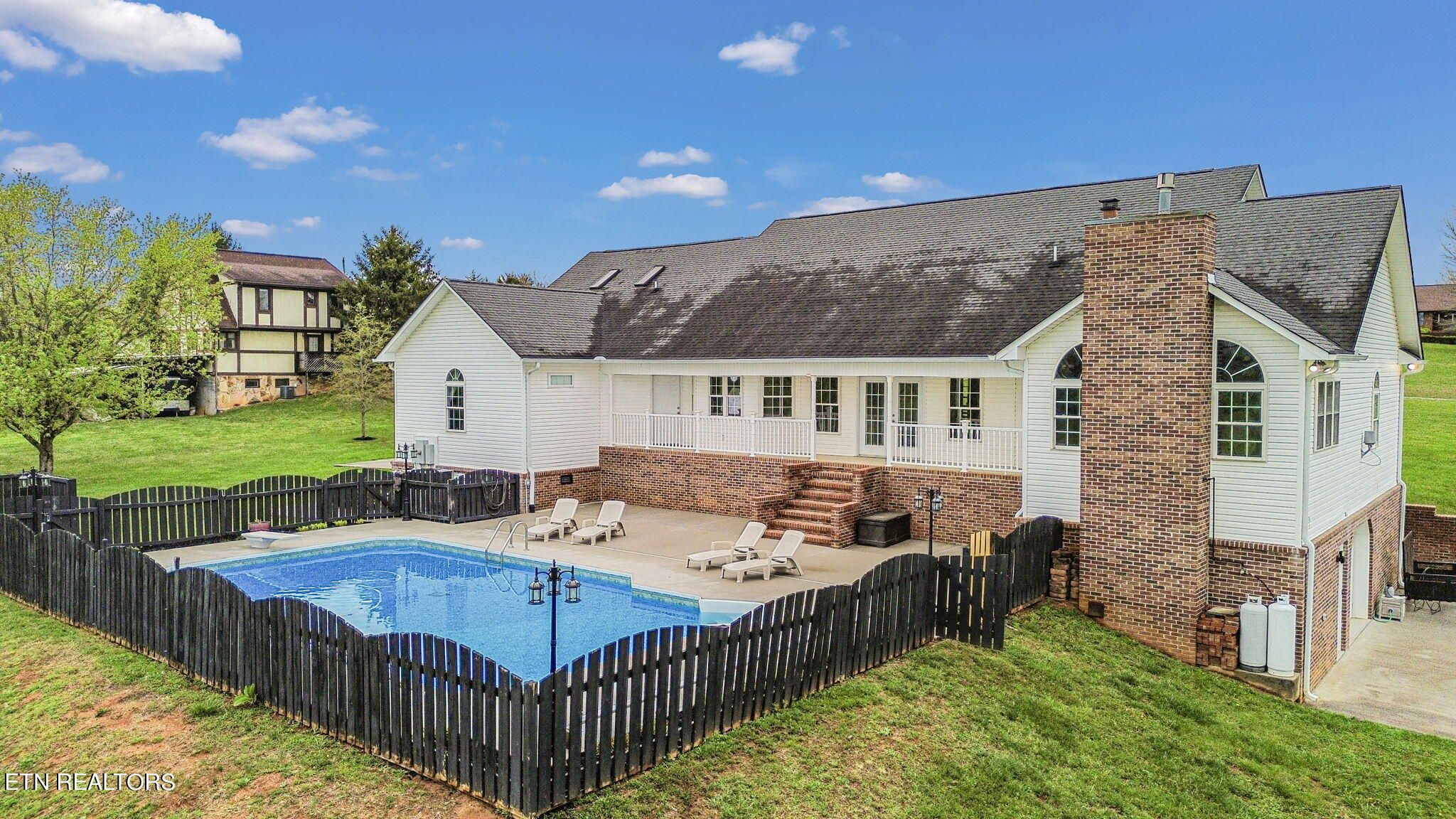 641 Mannela Drive Strawberry Plains TN 37871