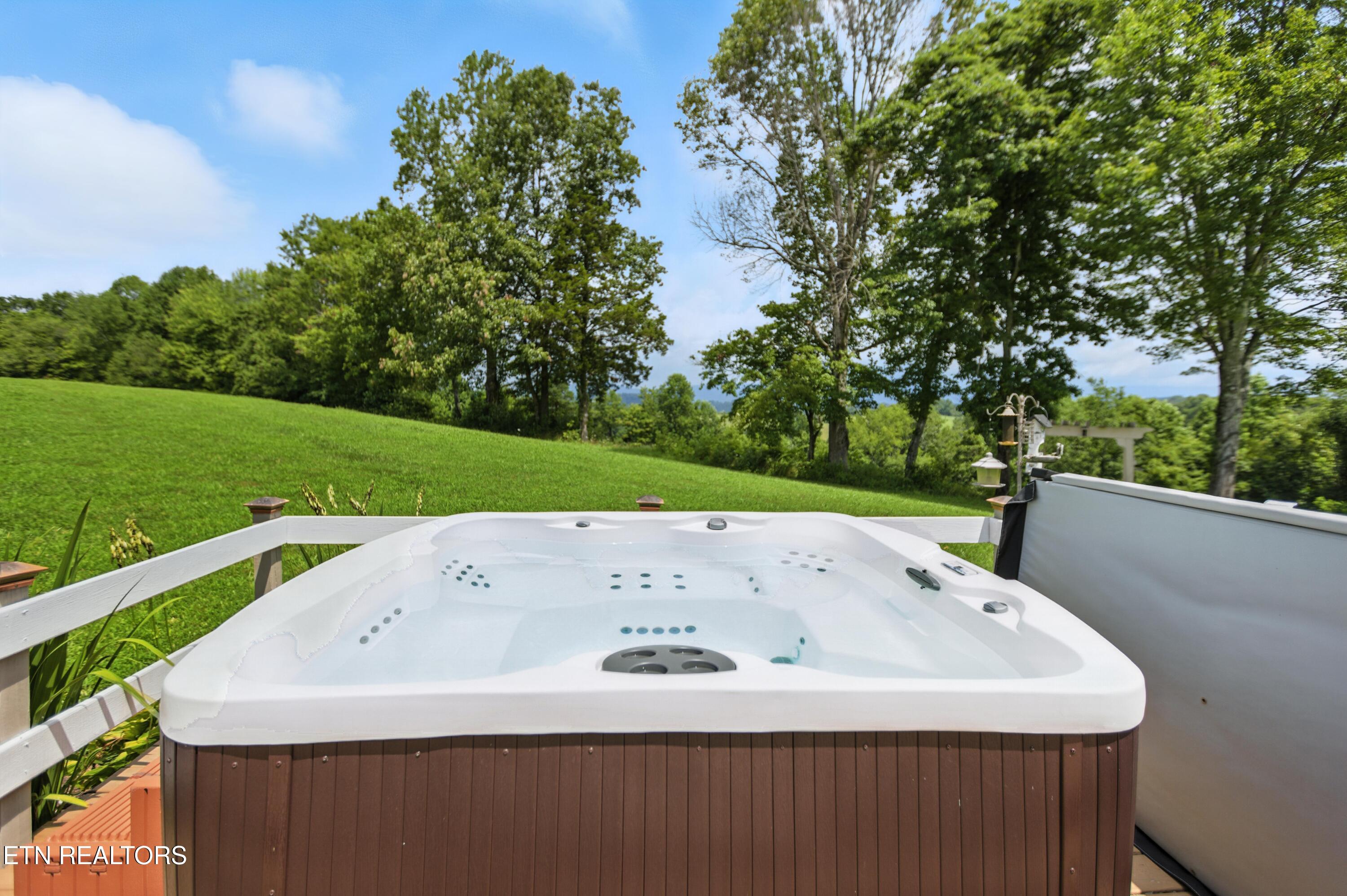 4703 Highway 25e Tazewell TN 37879
