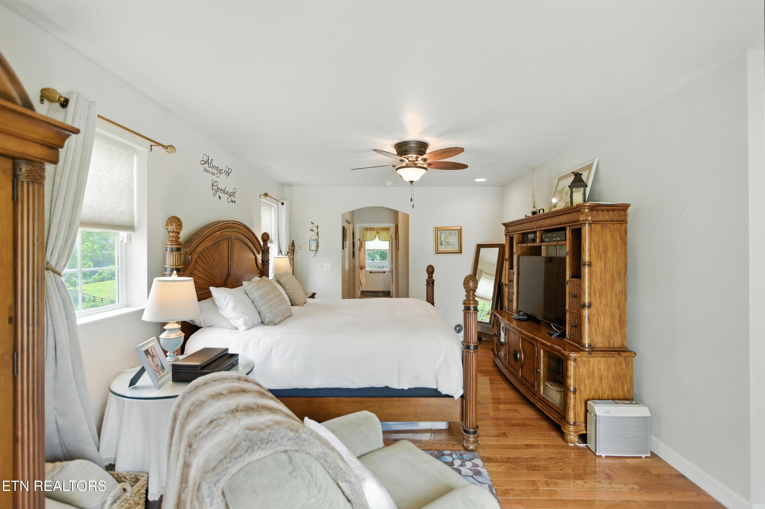 4703 Highway 25e Tazewell TN 37879